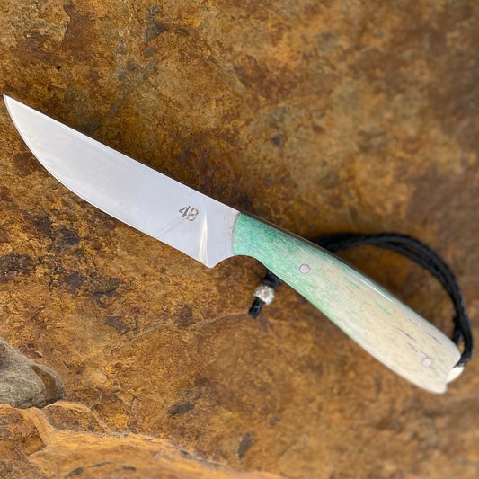 Hunter in 1095 w/ Green Giraffe Bone