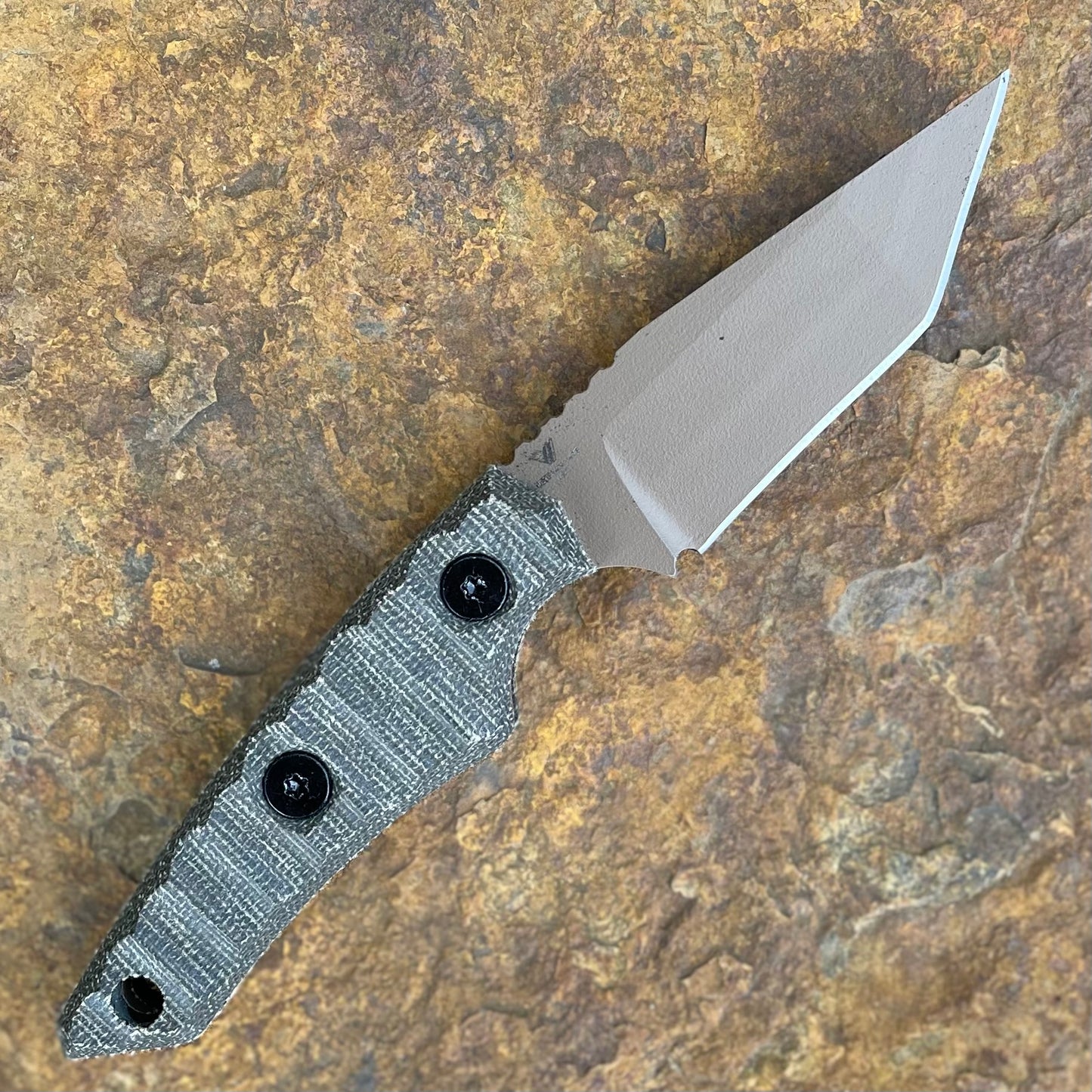 Kaftar in AEB-L FDE Cerakote - Green