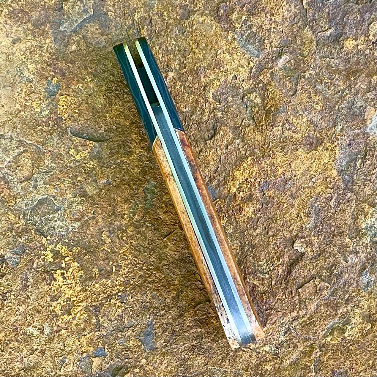 Small Damascus Folder w/ Oosik