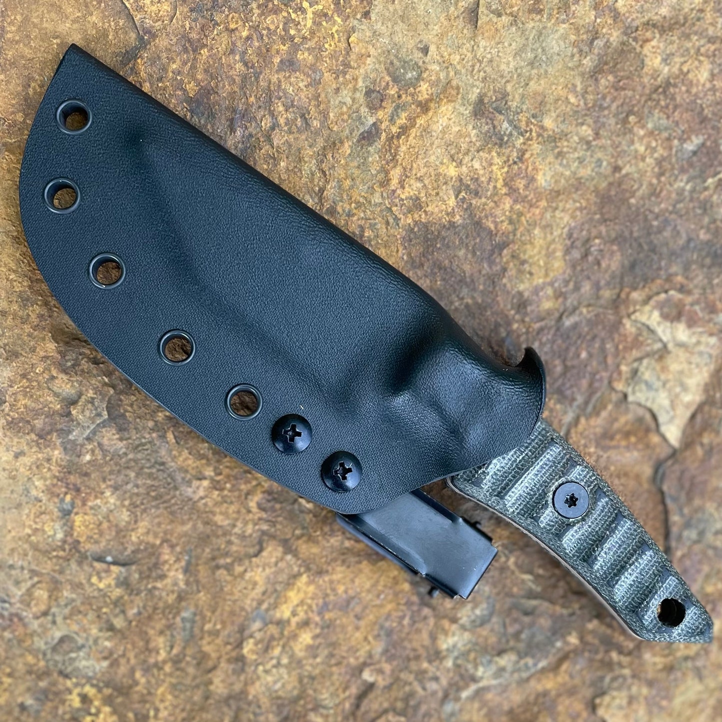 Kaftar in 80CrV2 Tan Cerakote - Green