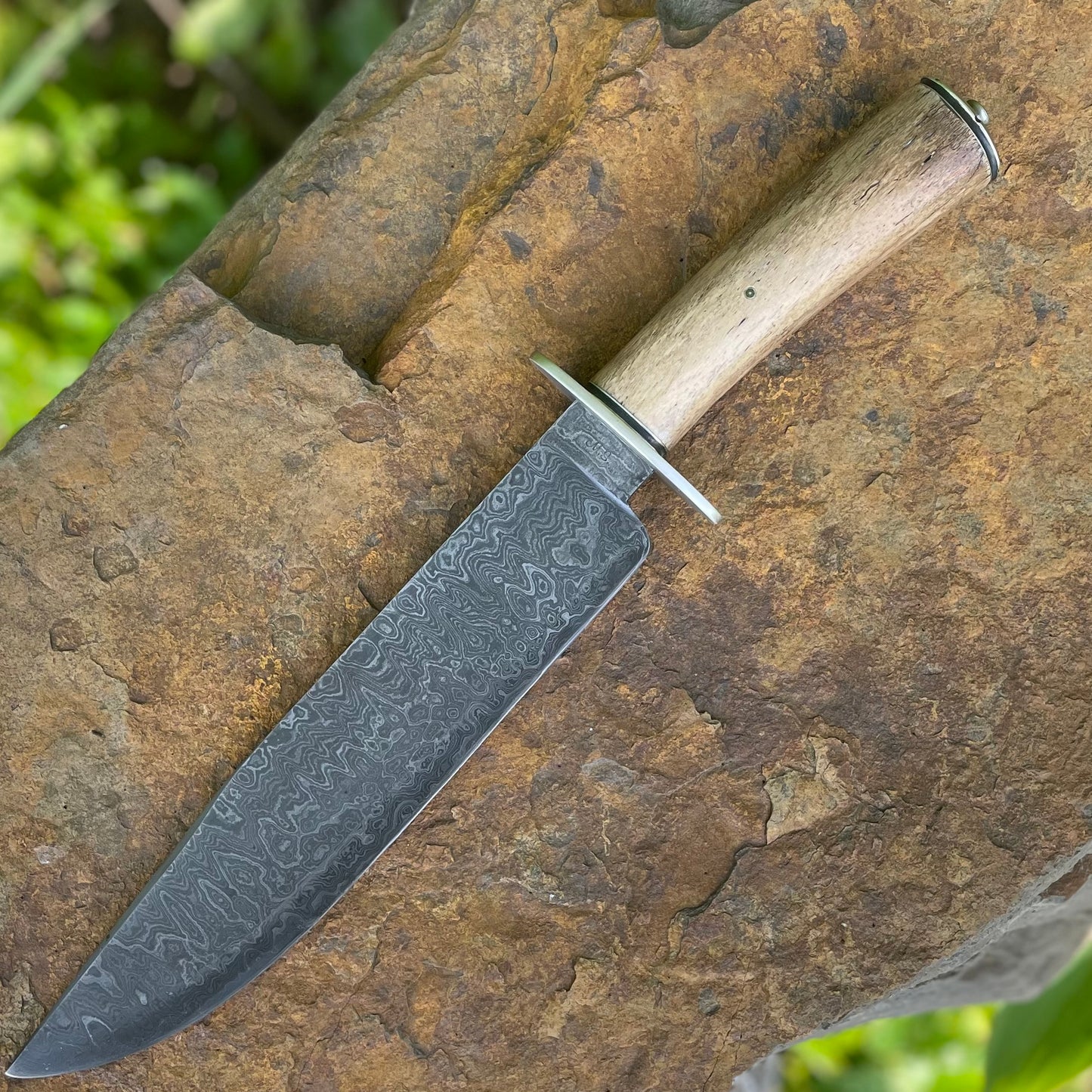 Damascus Bowie w/ Oosik