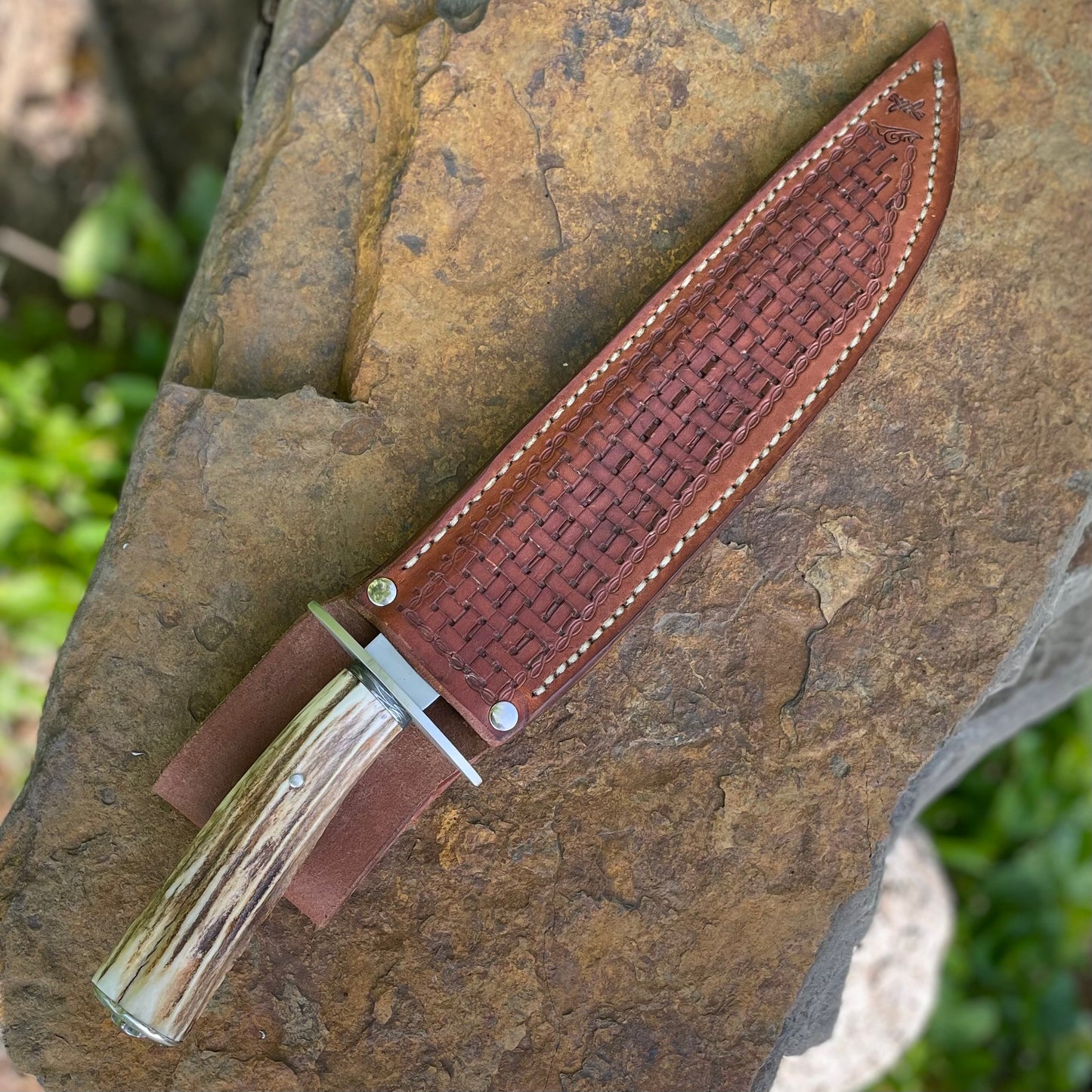 Large Bowie in 1095 w/ Sambar Stag