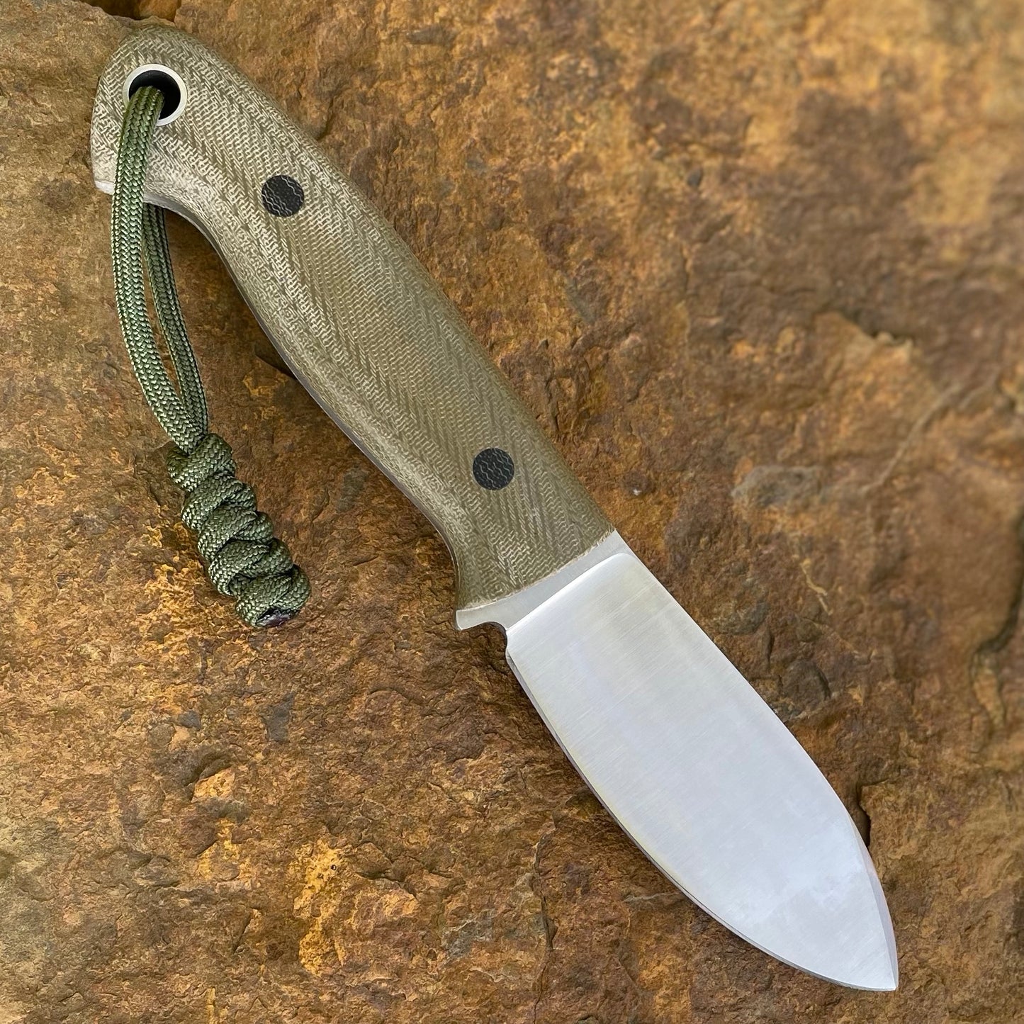 Trapper in Nitro-V w/ Green Canvas Micarta