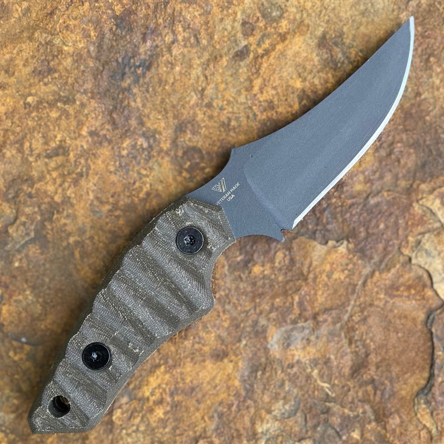 Chupacabra in 80CrV2 Gray Cerakote - Green