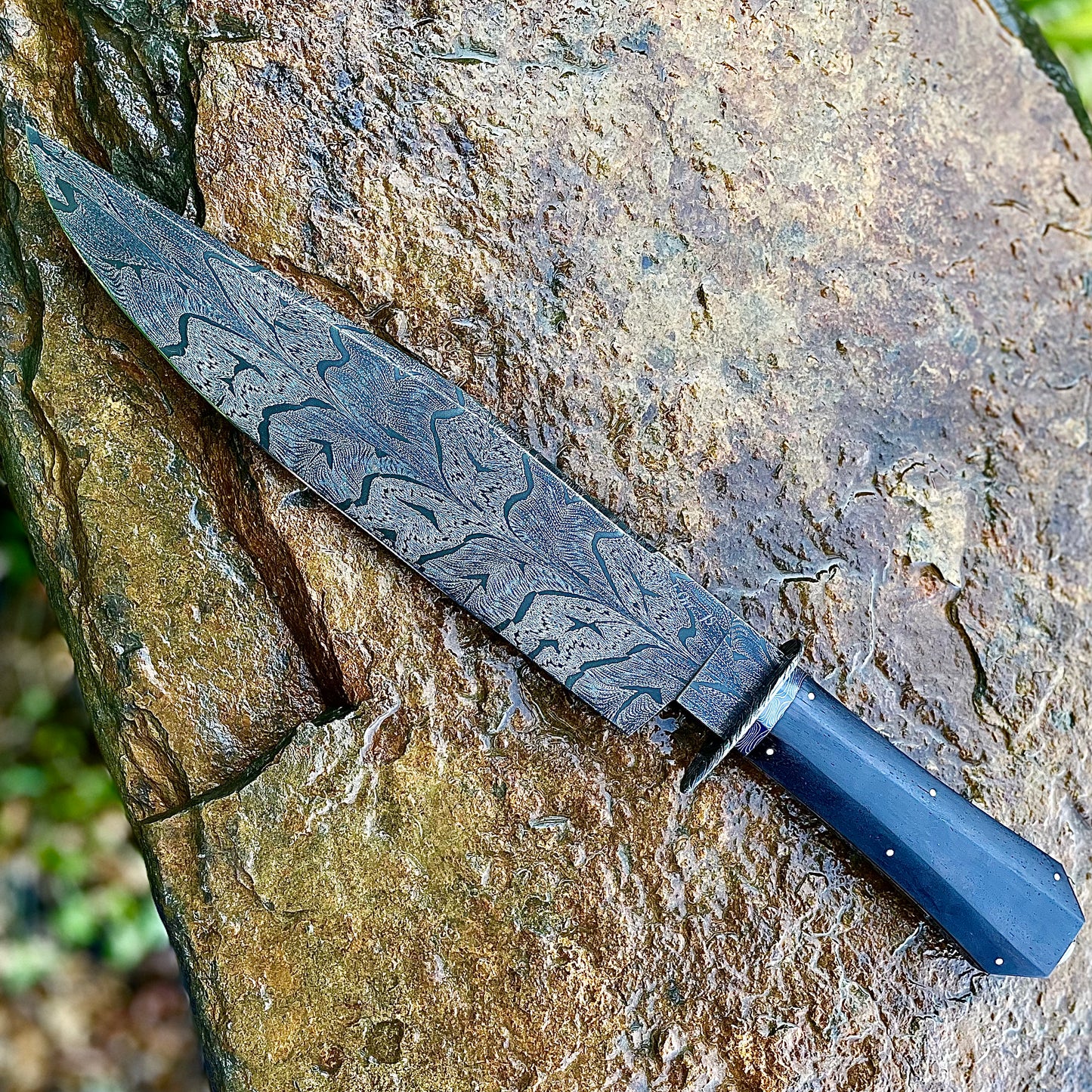 Damascus Bowie (1084/15N20) w/ African Blackwood