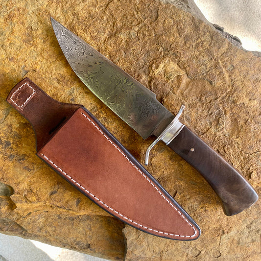 Damascus (1084 & 15N20) Bowie w/ Walnut