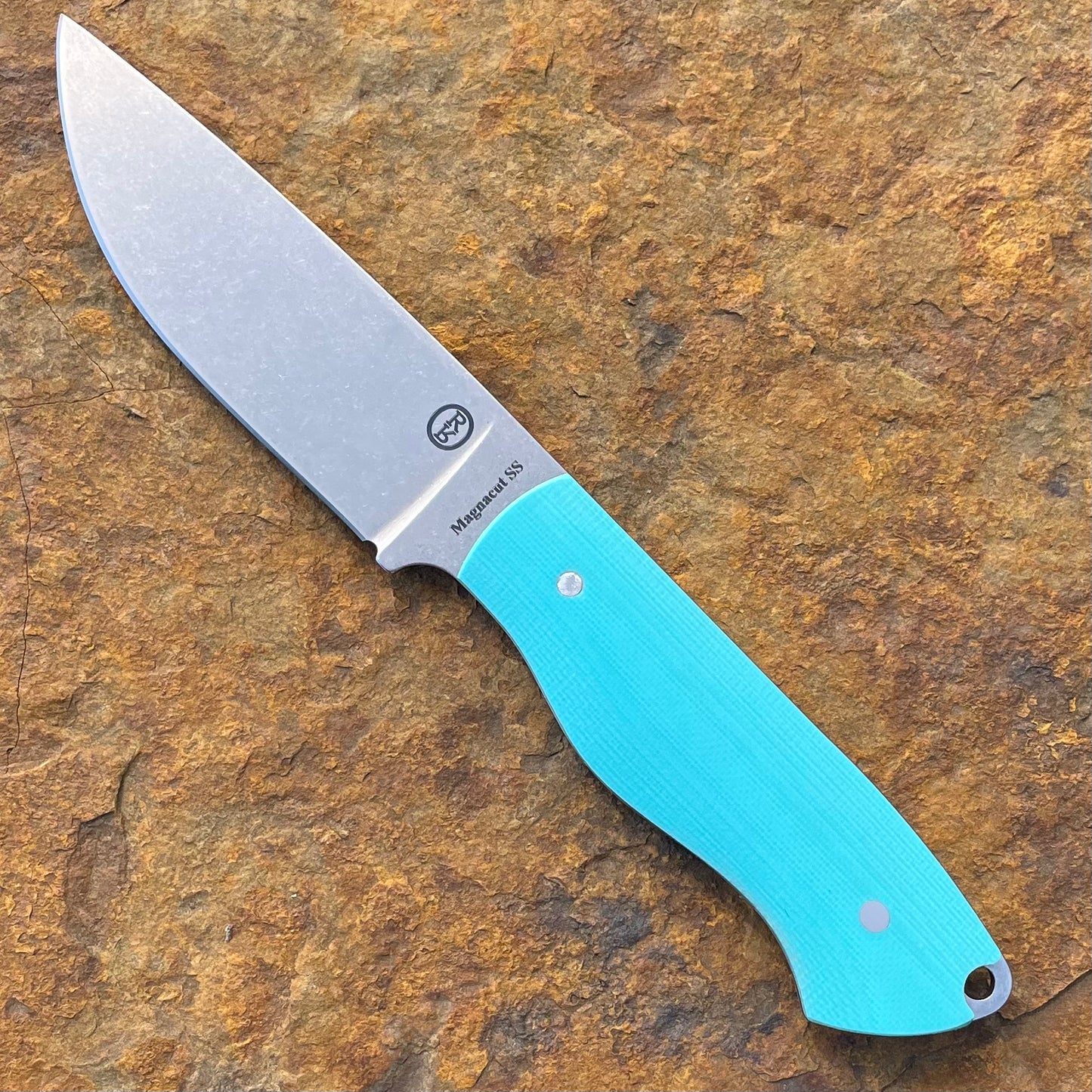 RazOrr 2.0 in Magnacut w/ Turquoise G10
