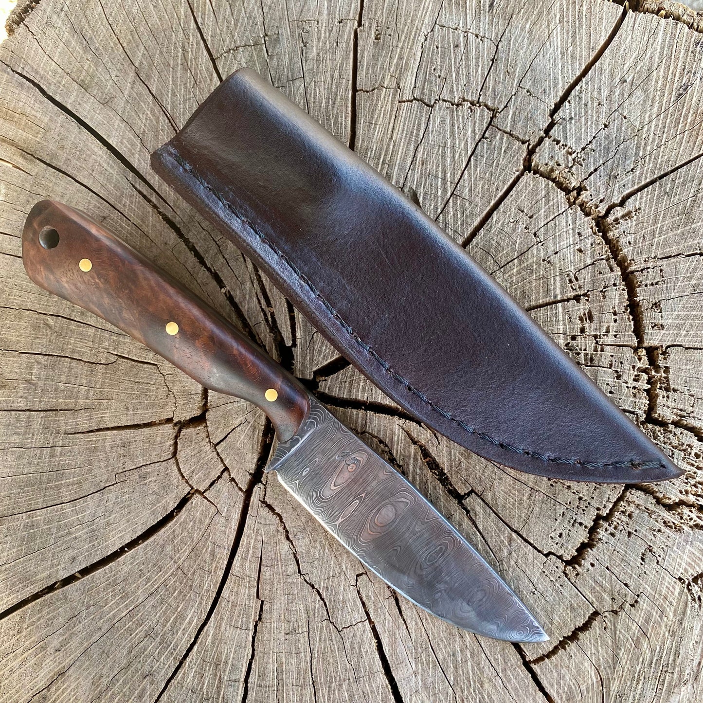 Damascus Hunter w/ Walnut