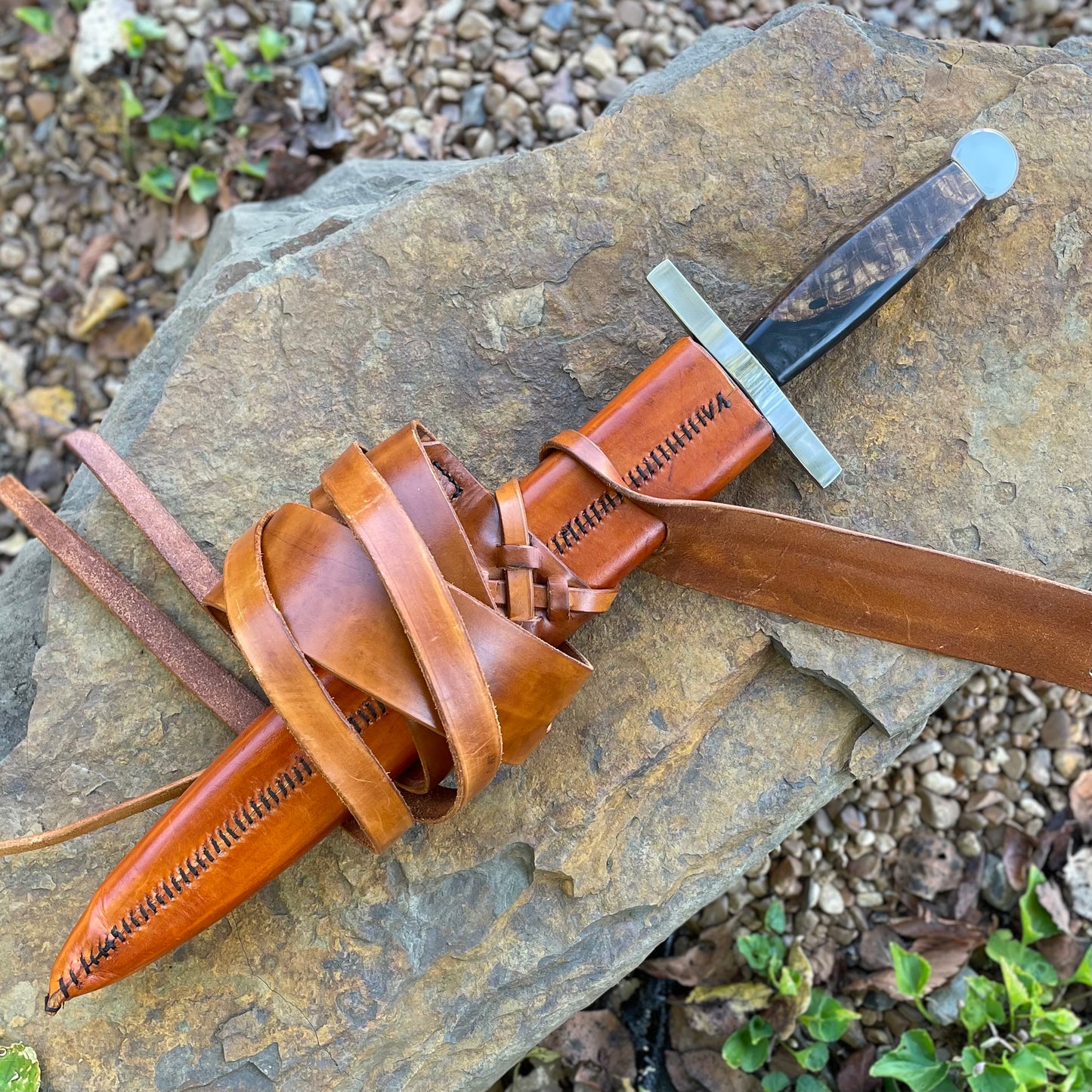Dagger in 1095 w/ Walnut in Black Resin