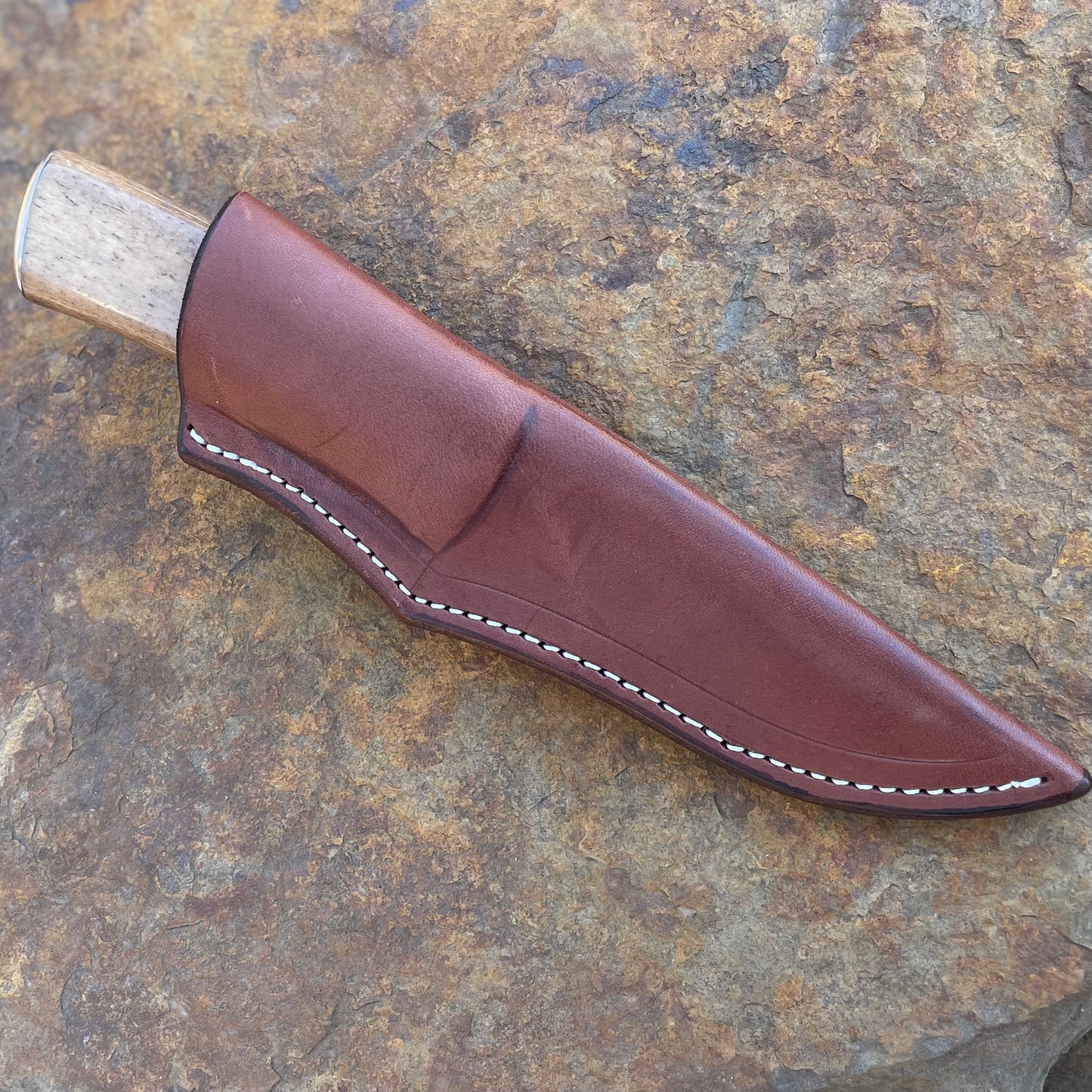 Forged Hunter in 1084 w/ Oosik