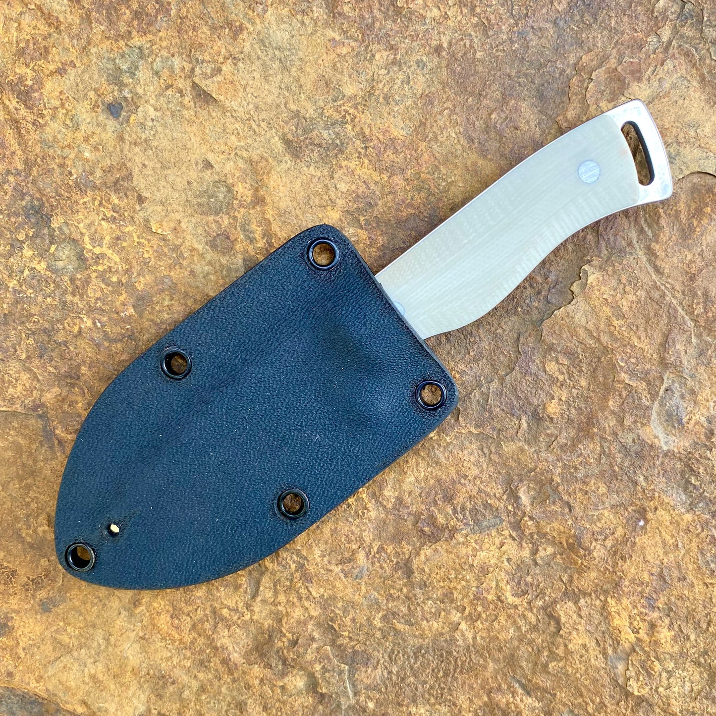 RazOrr Mini in Magnacut SS w/ White G10