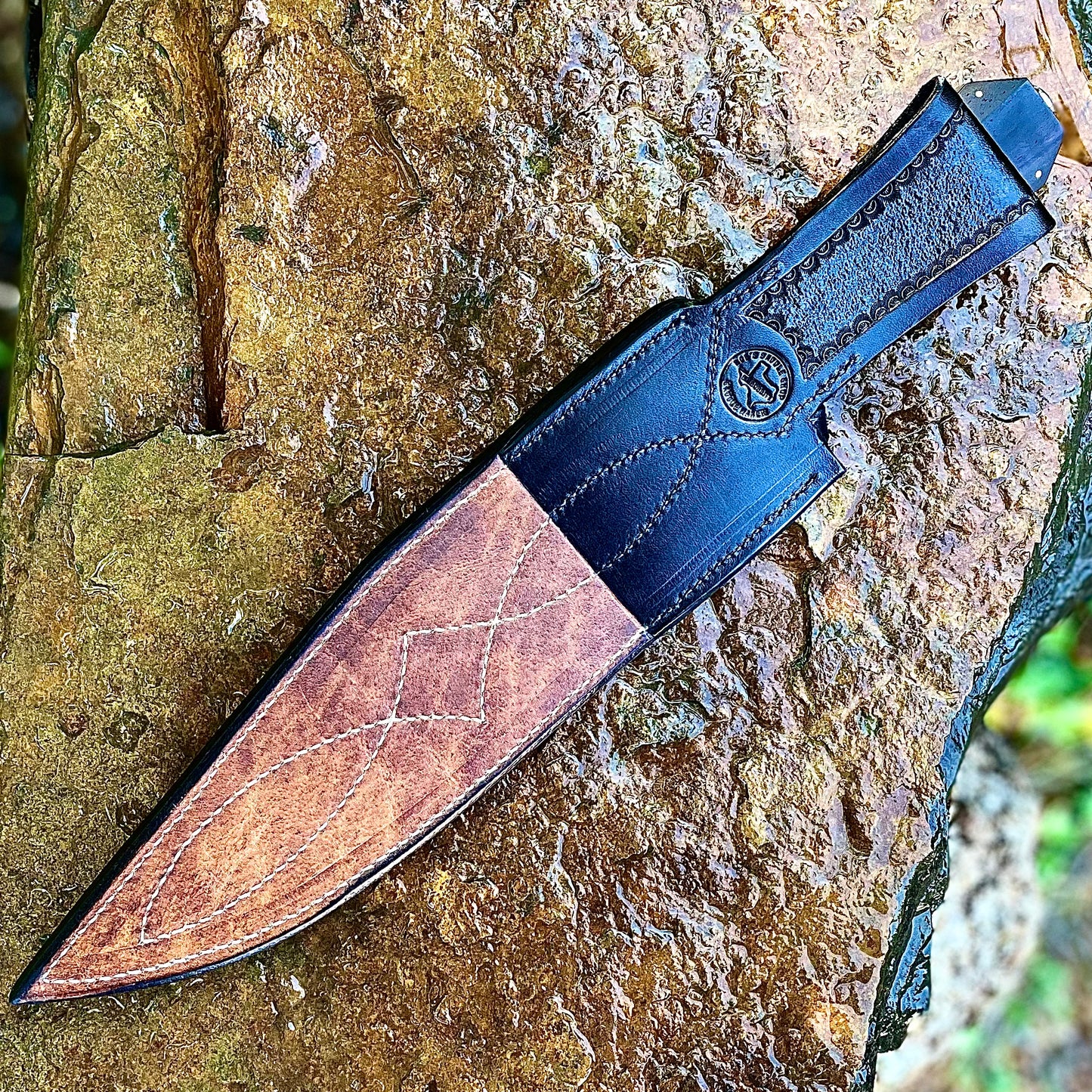 Damascus Bowie (1084/15N20) w/ African Blackwood