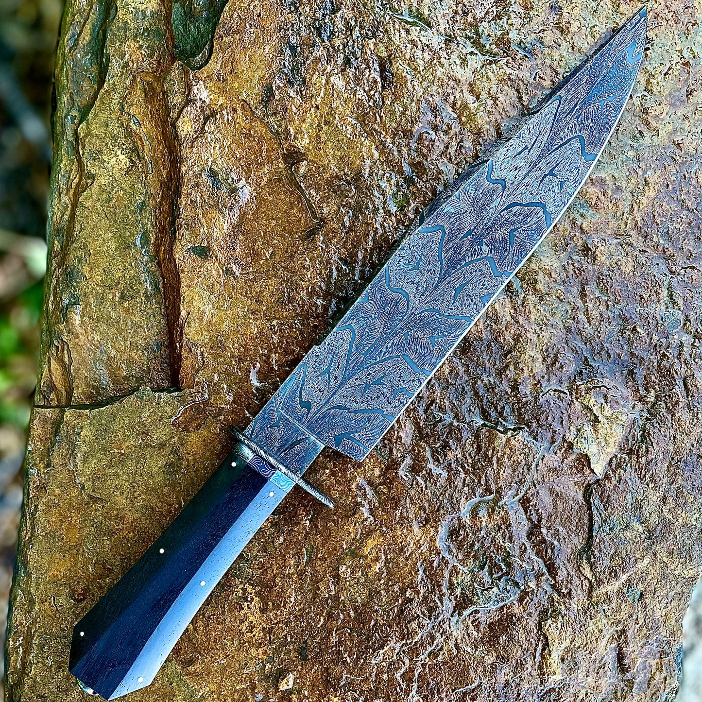 Damascus Bowie (1084/15N20) w/ African Blackwood