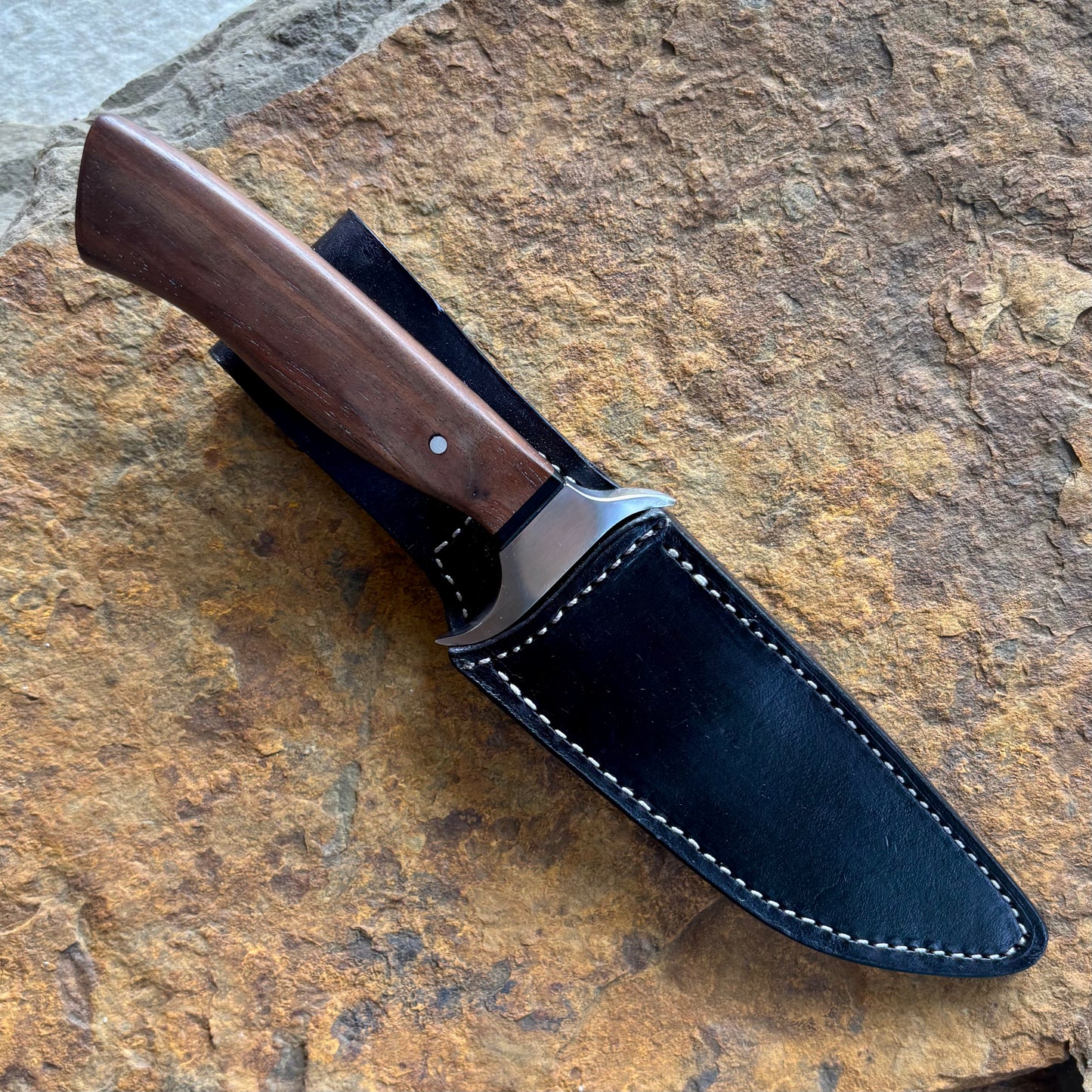 Small Bowie w/ Walnut in 1095
