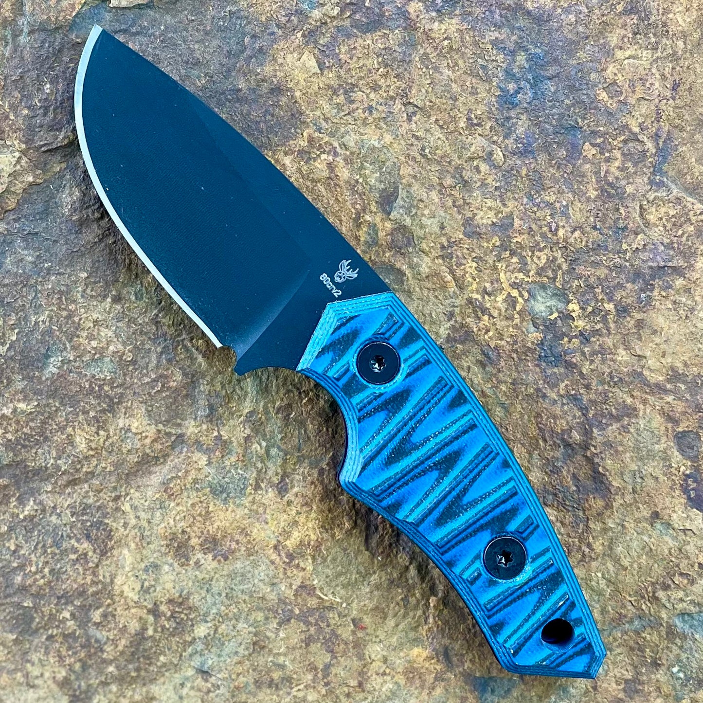 Bigfoot in 80CrV2 Blk/Blue & Black G10