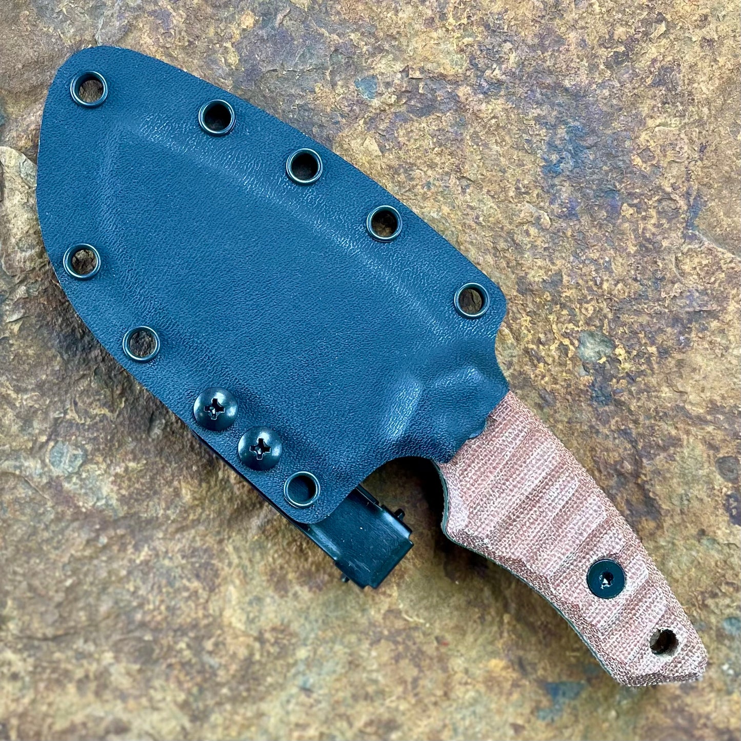 Afanc in 80CrV2 Grn Cerakote/Brown Micarta