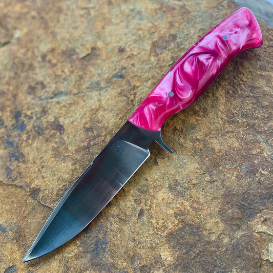 Hunter in 1095 w/ Pink Resin