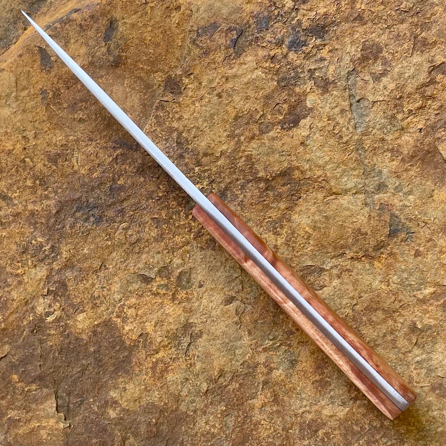 Hunter w/ Curly Maple in 1080