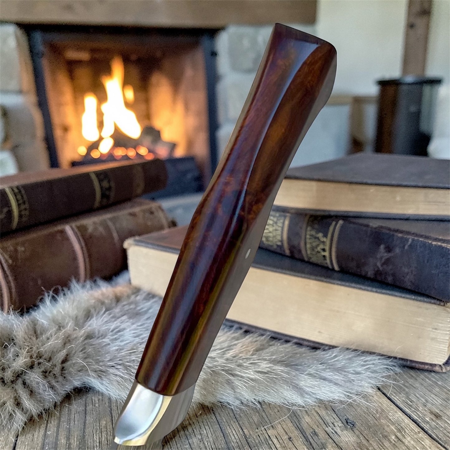 Damascus Recurve Bowie w/ Iron Wood