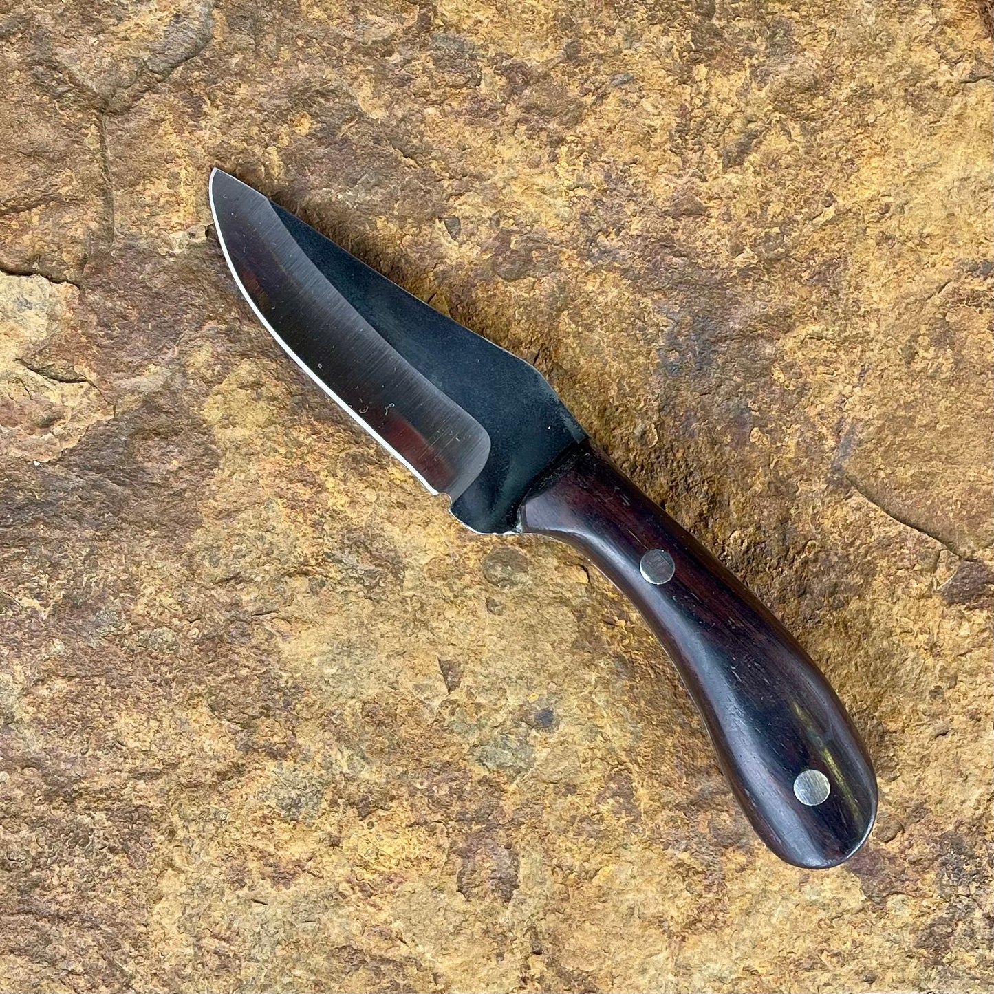 Small Skinner in 1095 w/ Ebony