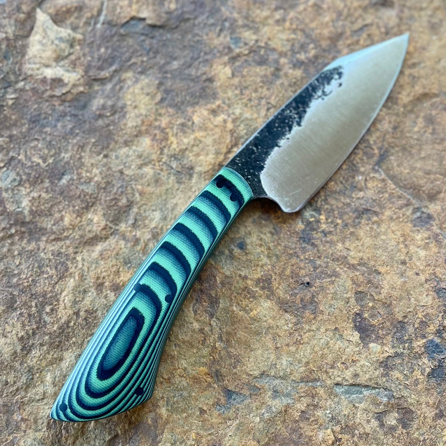 Toxic Banshee in 5160 w/ Green & Black G10