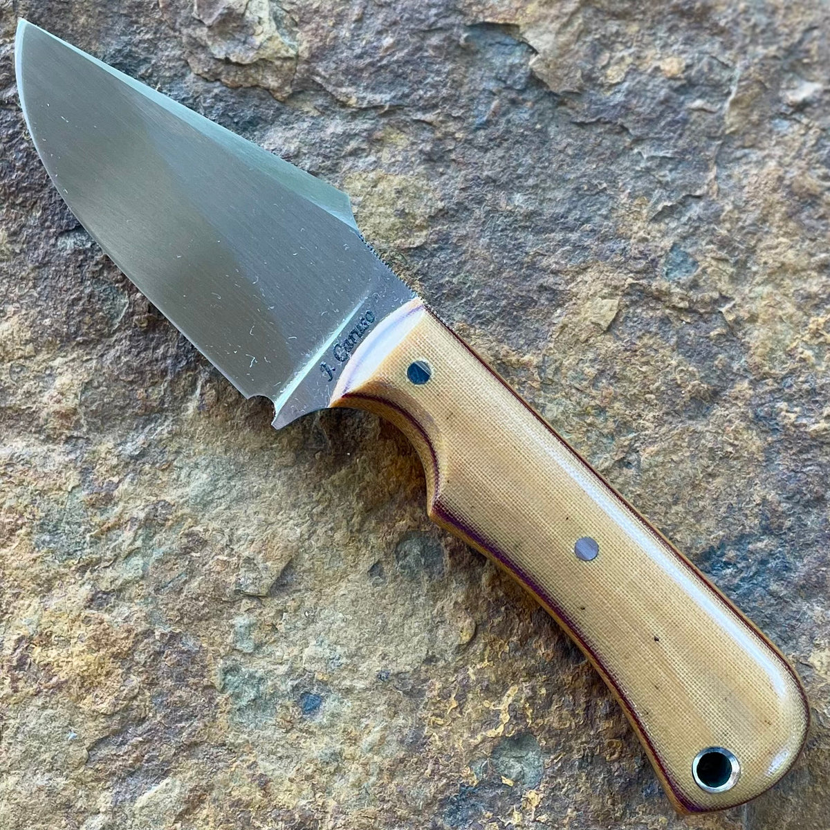 Olivia Pocketknife in W2 w/ Vintage Linen Micarta