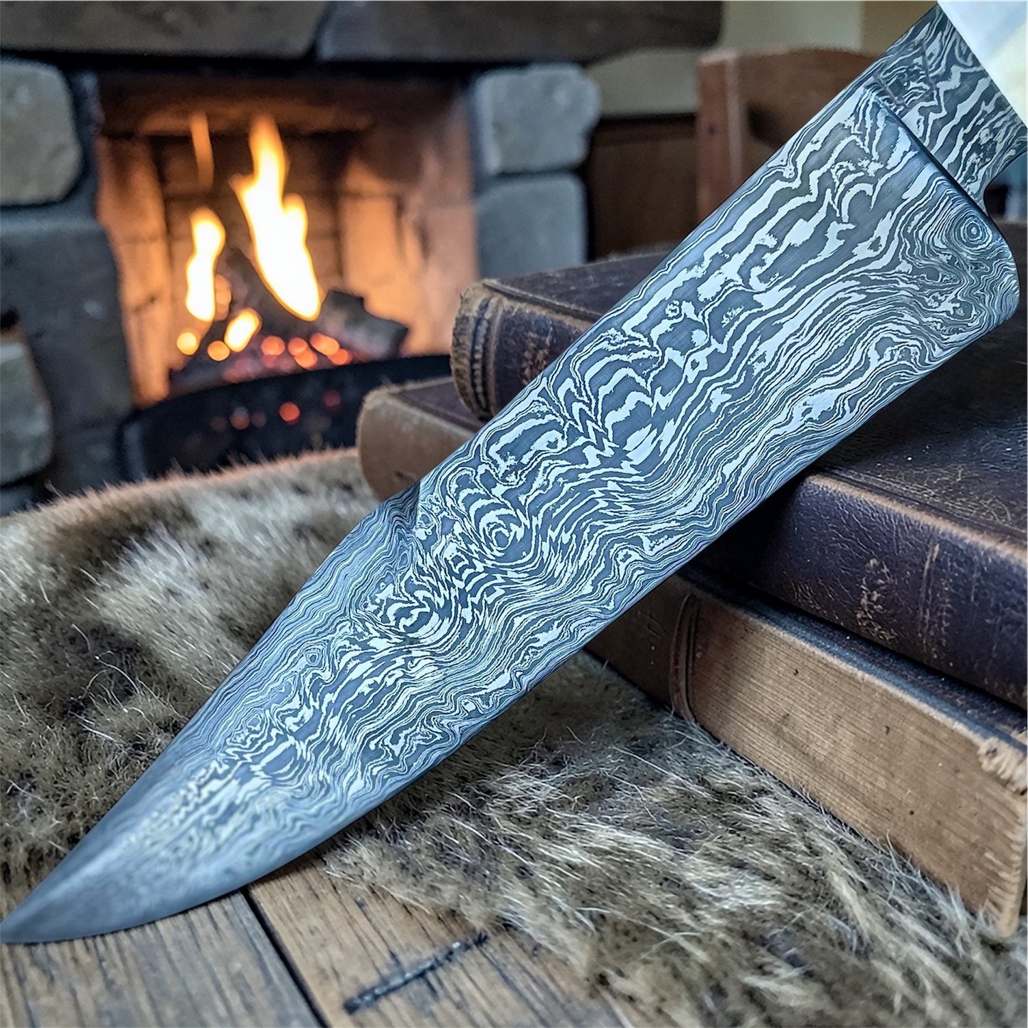 Damascus Recurve Bowie w/ Iron Wood