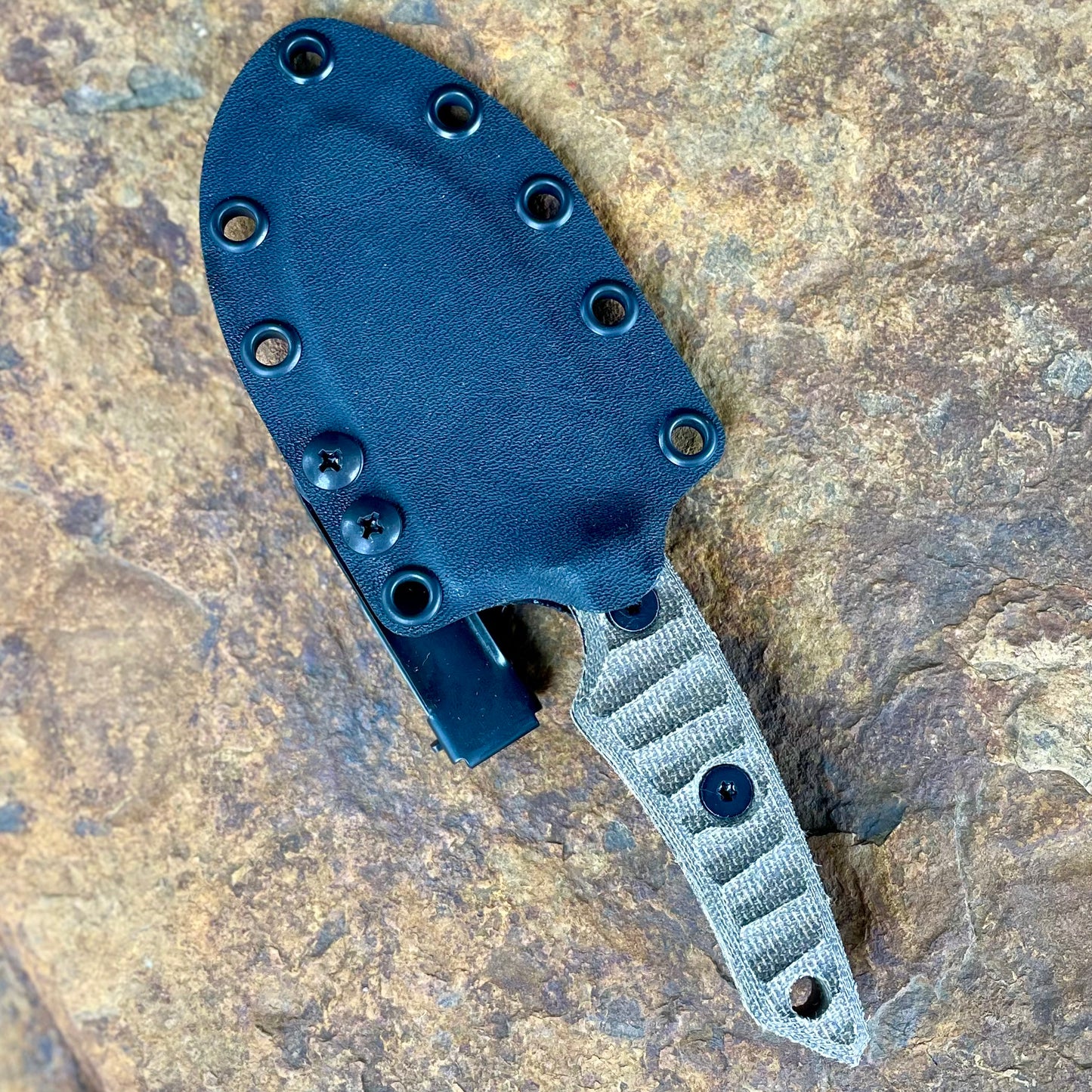 Nessmuk in 1095 Blk/Green Micarta