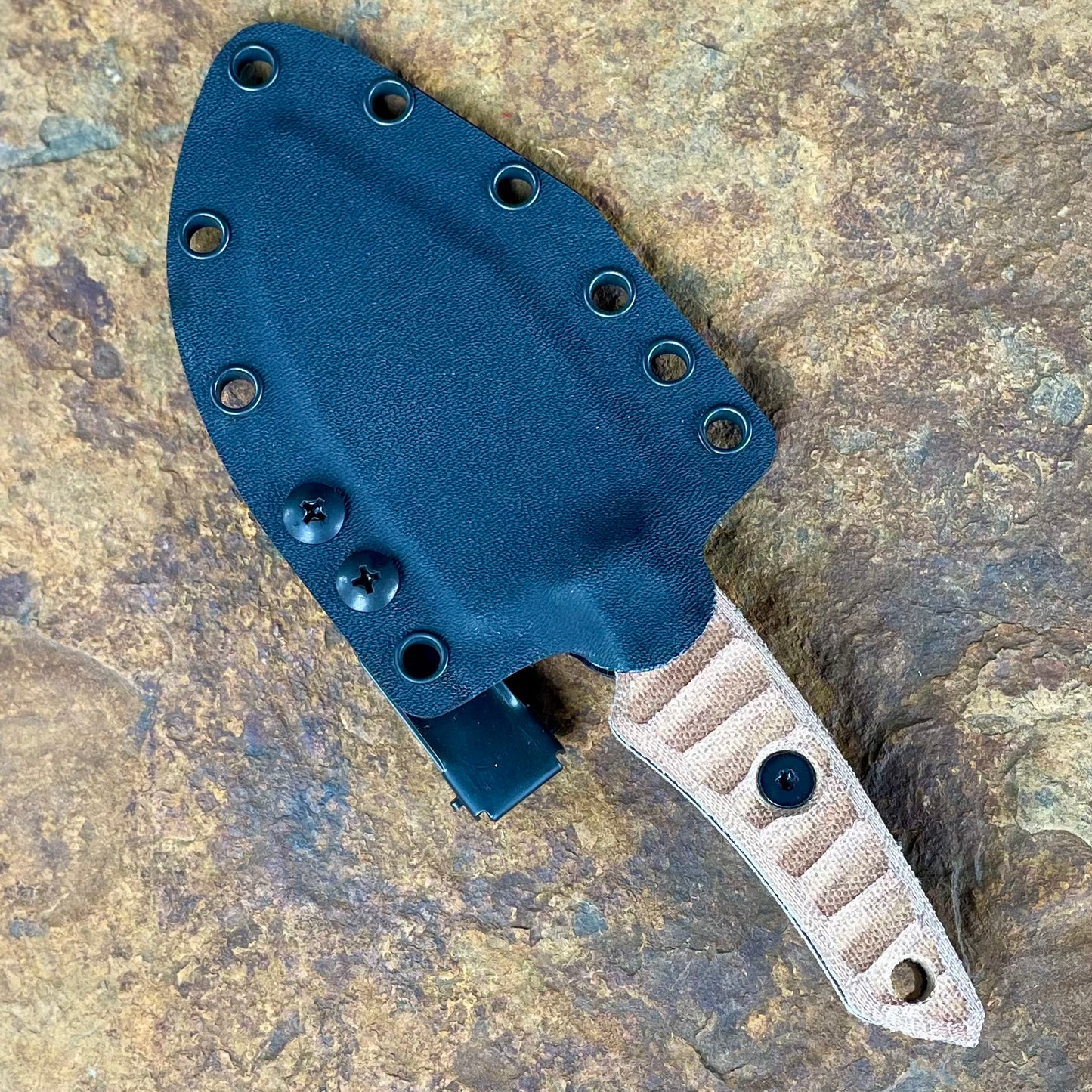 Wendingo in 80CrV2 Blk/Tan Micarta