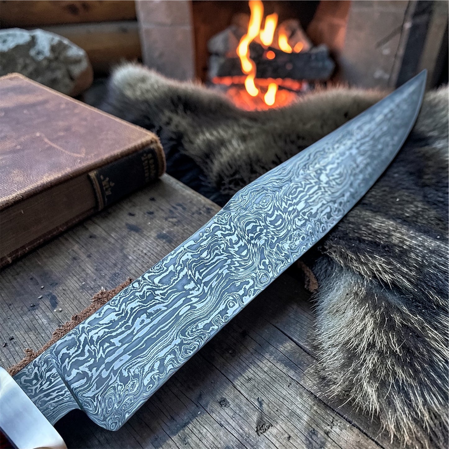 Damascus Recurve Bowie w/ Iron Wood