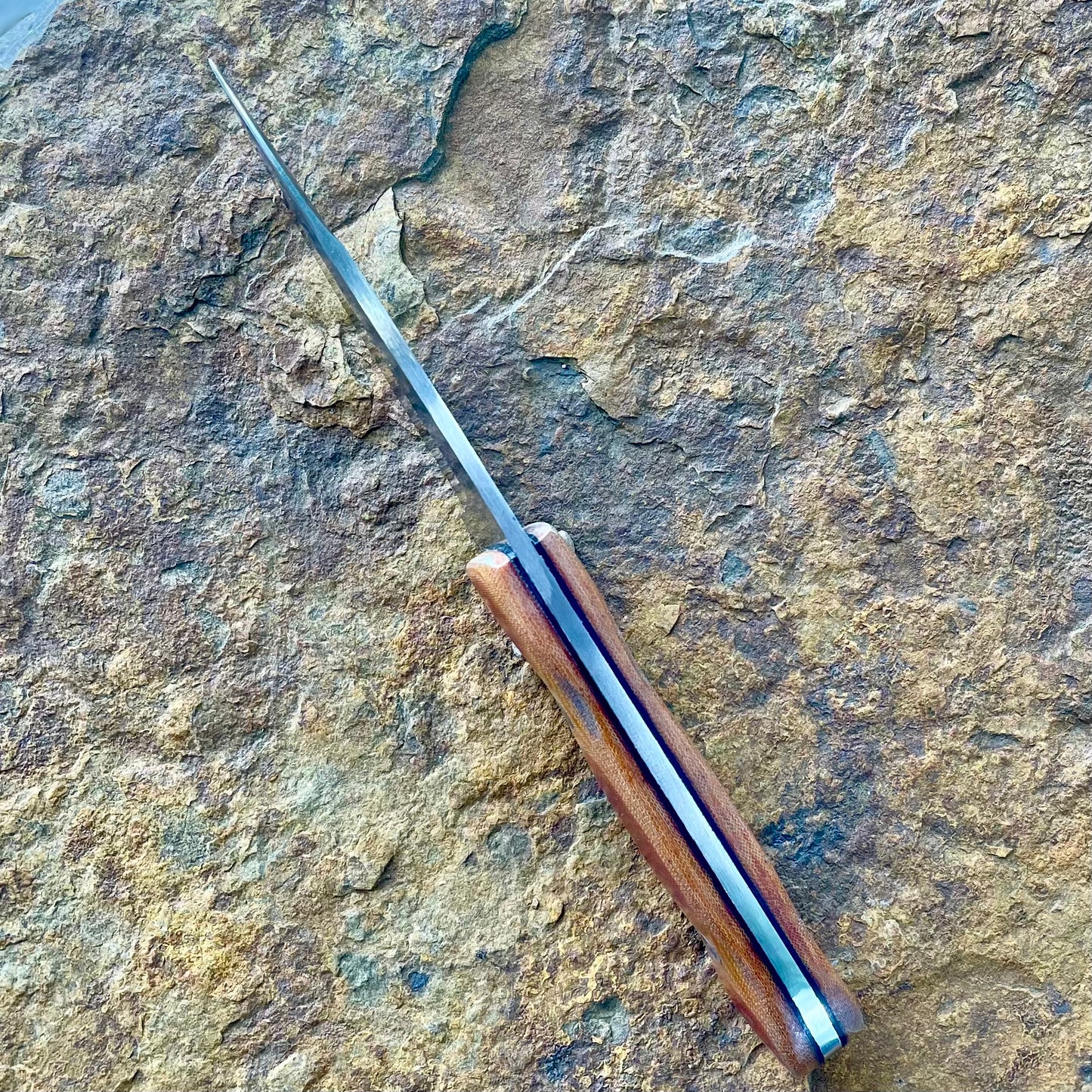 Large Hunter in 1095 w/ Natural Linen Micarta