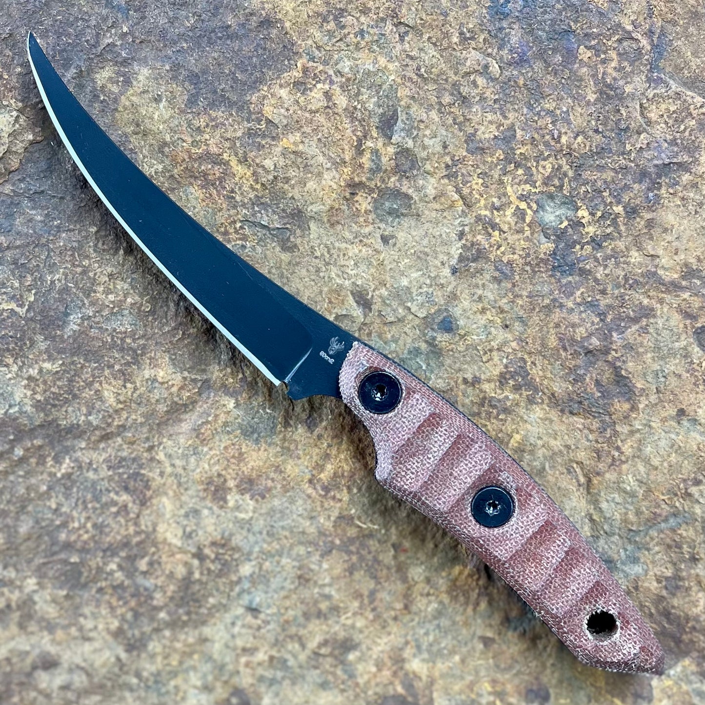 Rougarou in 80CrV2 Blk/Natural Micarta