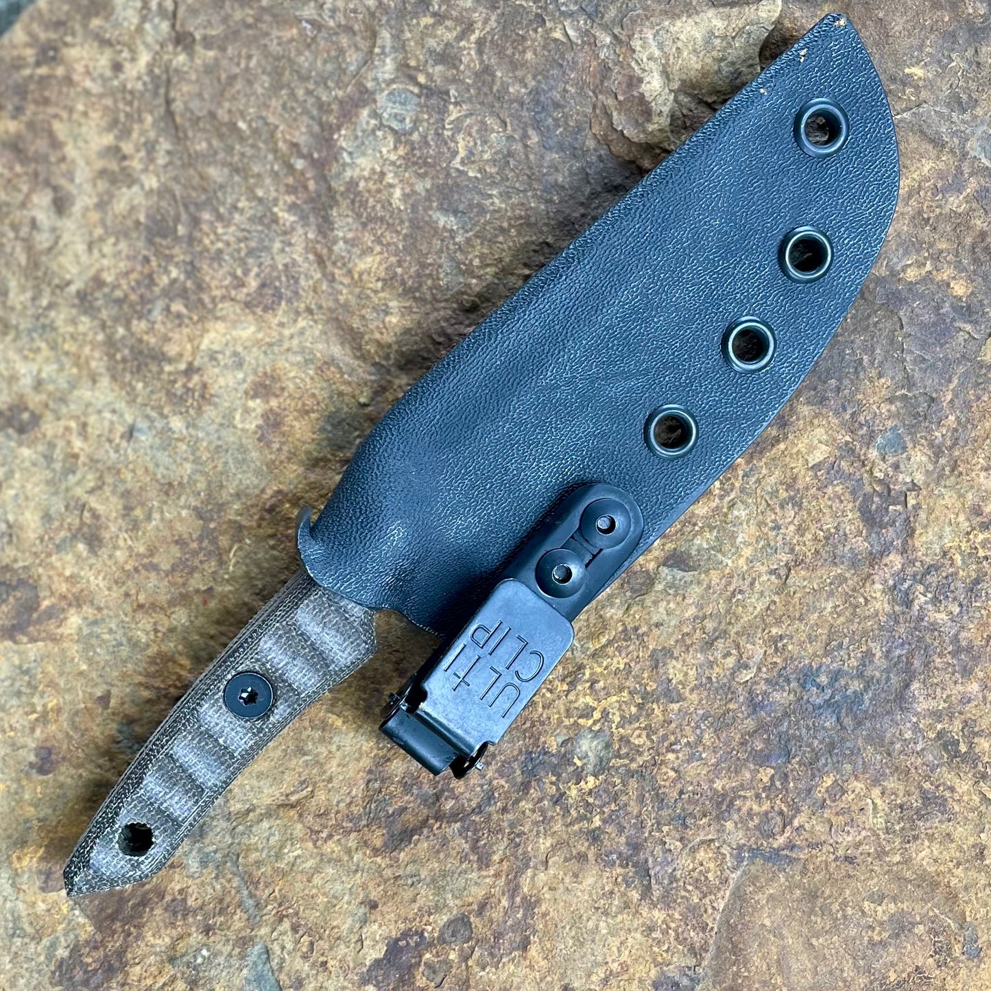 Gazeka in 80CrV2 Coyote Cerakote/Green Micarta