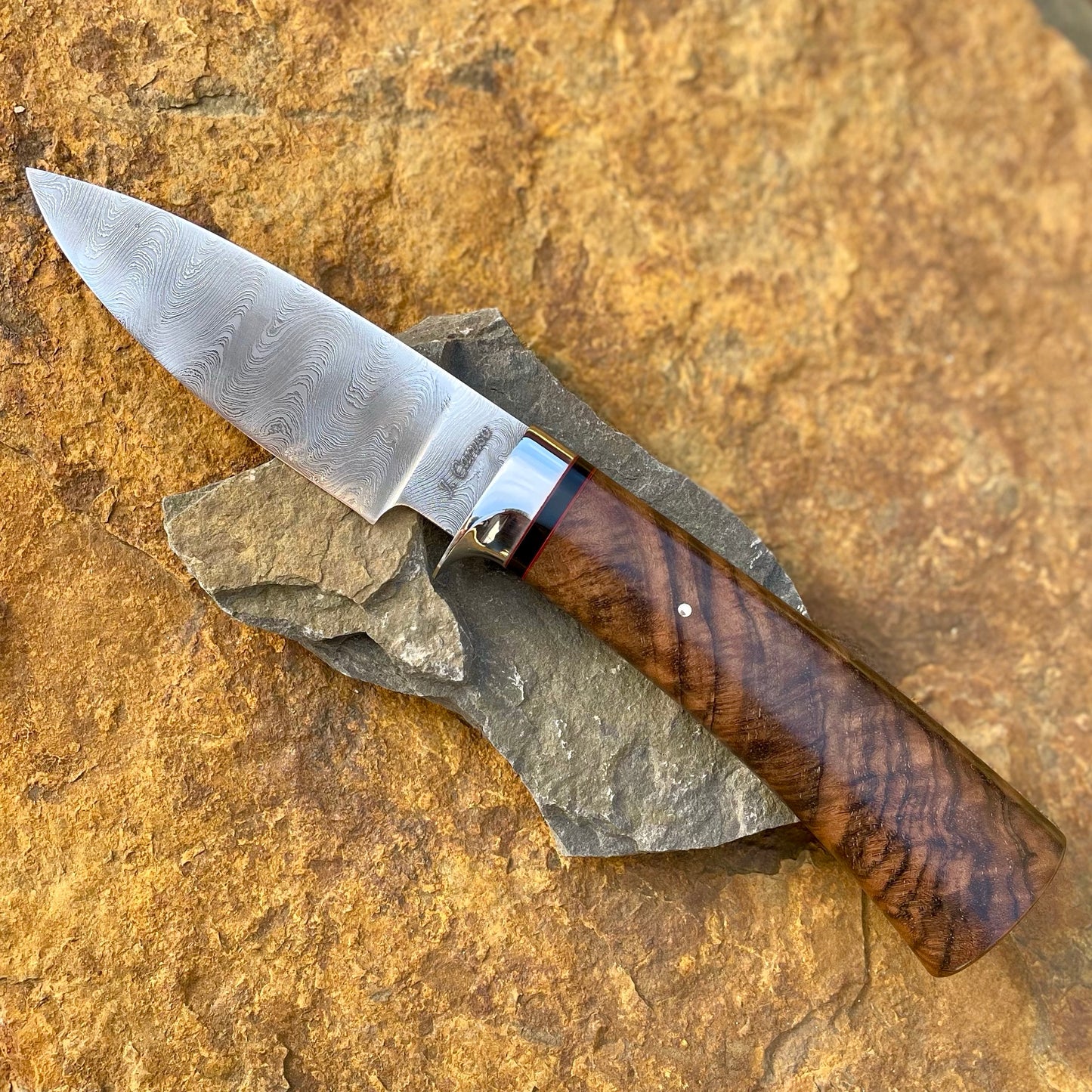 Damascus Hunter w/ Turkish Walnut