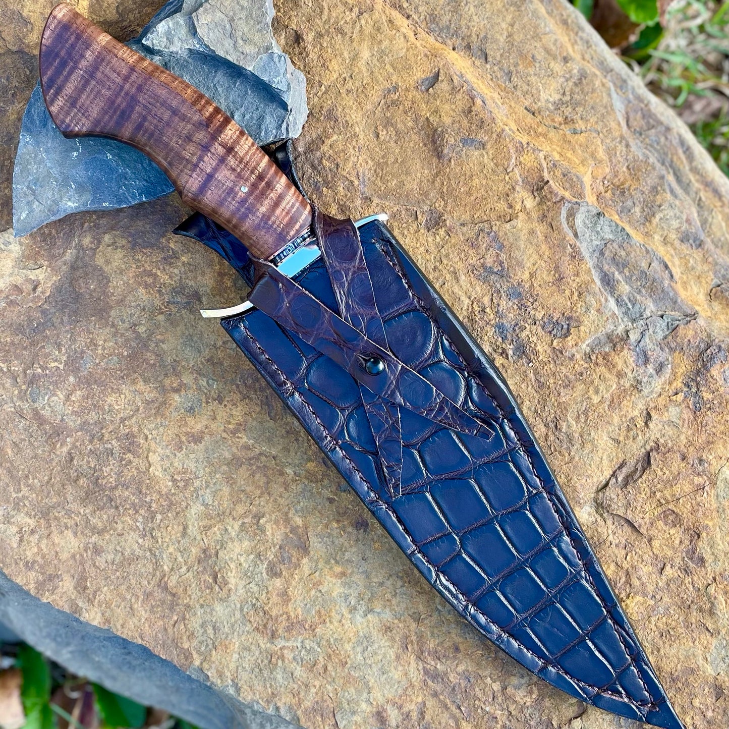 Damascus Bowie Fighter w/ Curly Koa
