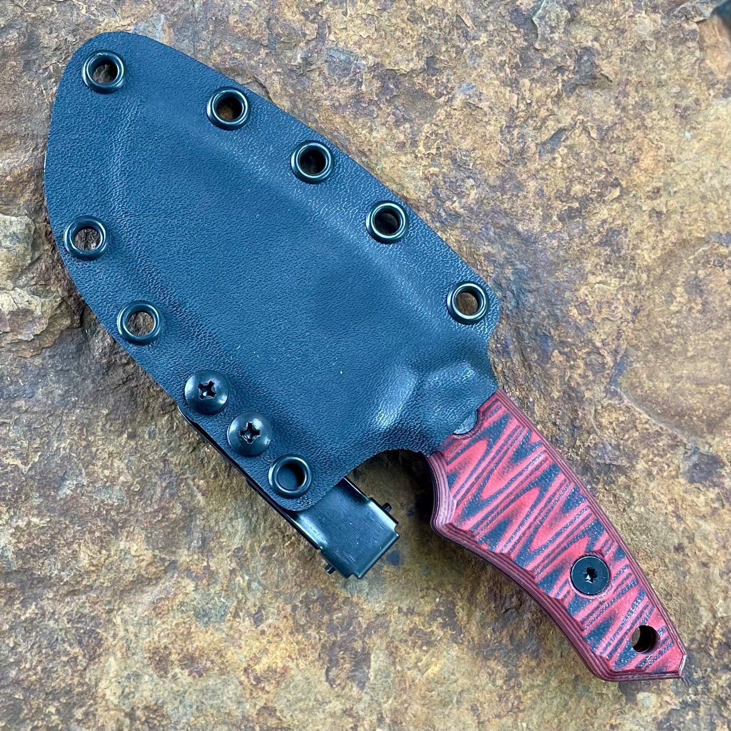 Afanc in 80CrV2 Blk/Red & Black G10