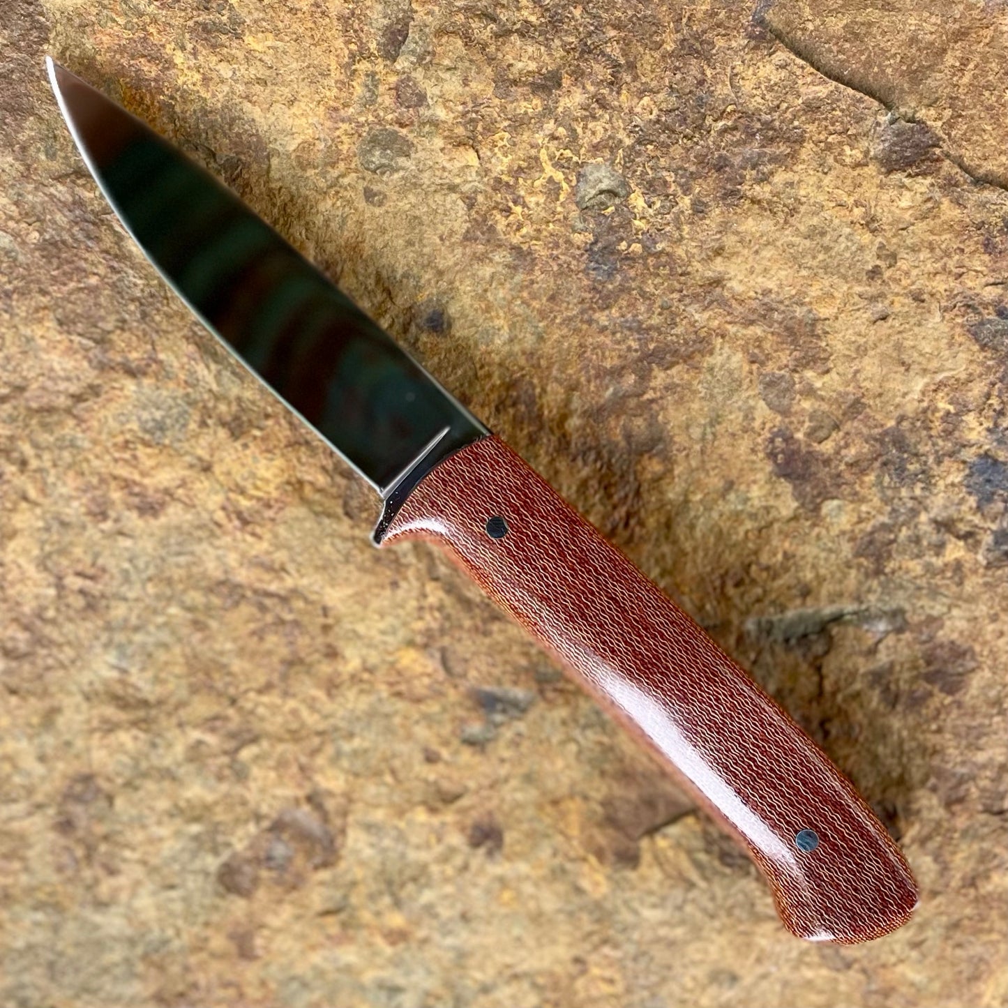 Skinner/EDC Caper in Nitro V w/ Crosscut Micarta