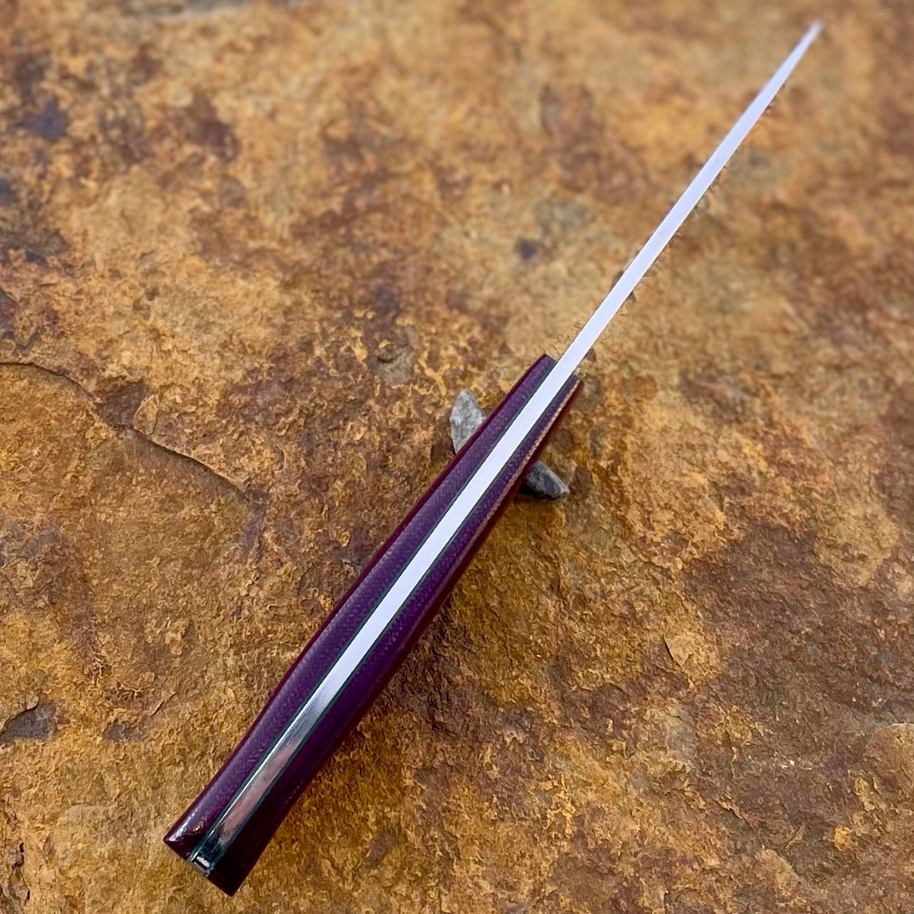 Semi Skinner in D2 w/ Maroon Micarta