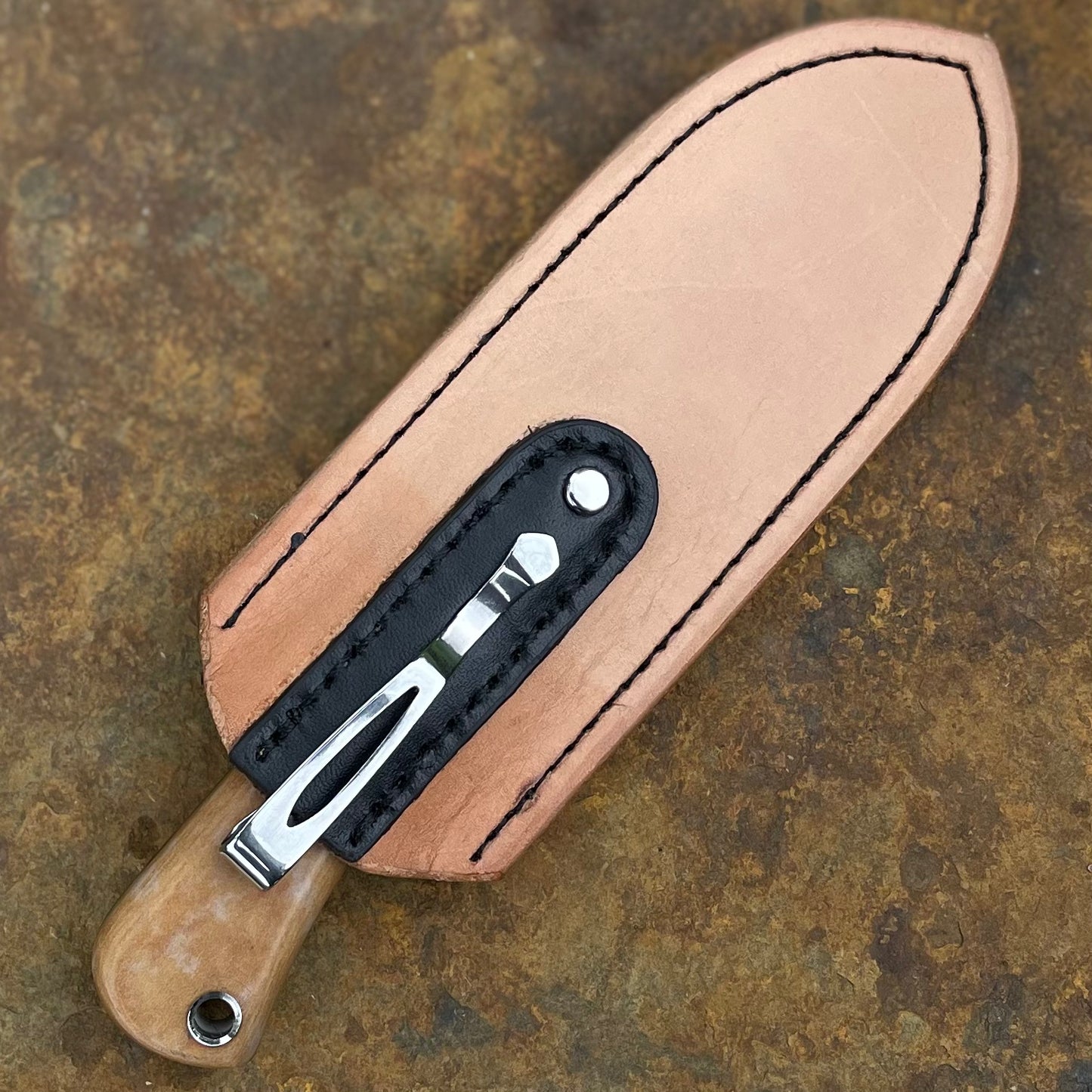 Pocket Knife in CPM154 w/ Tan Richlite
