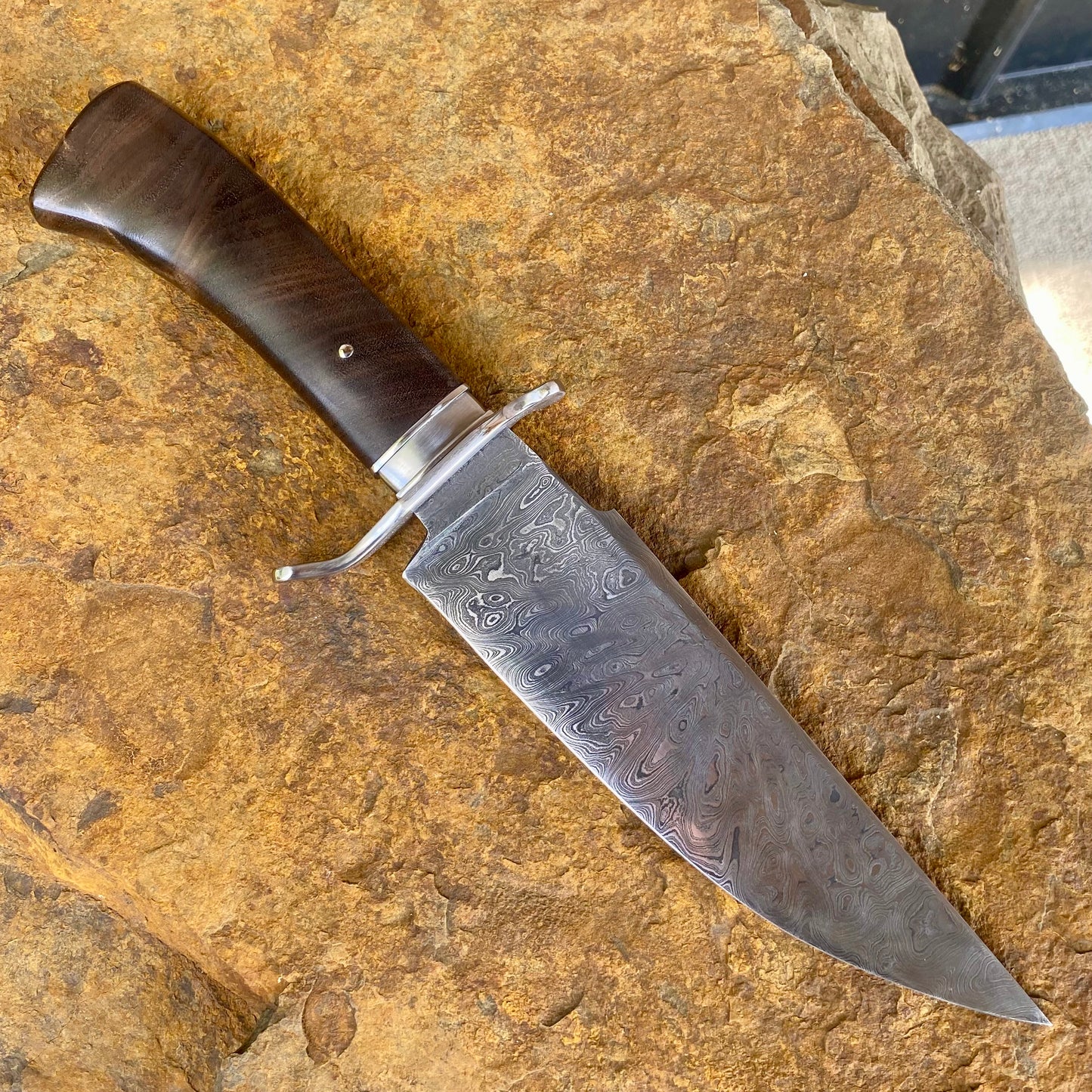 Damascus (1084 & 15N20) Bowie w/ Walnut
