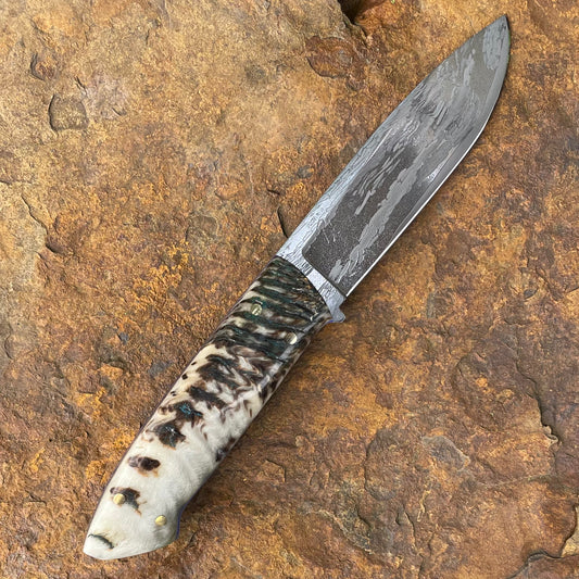 4" Drop Hunter in Damascus w/ Rams horn