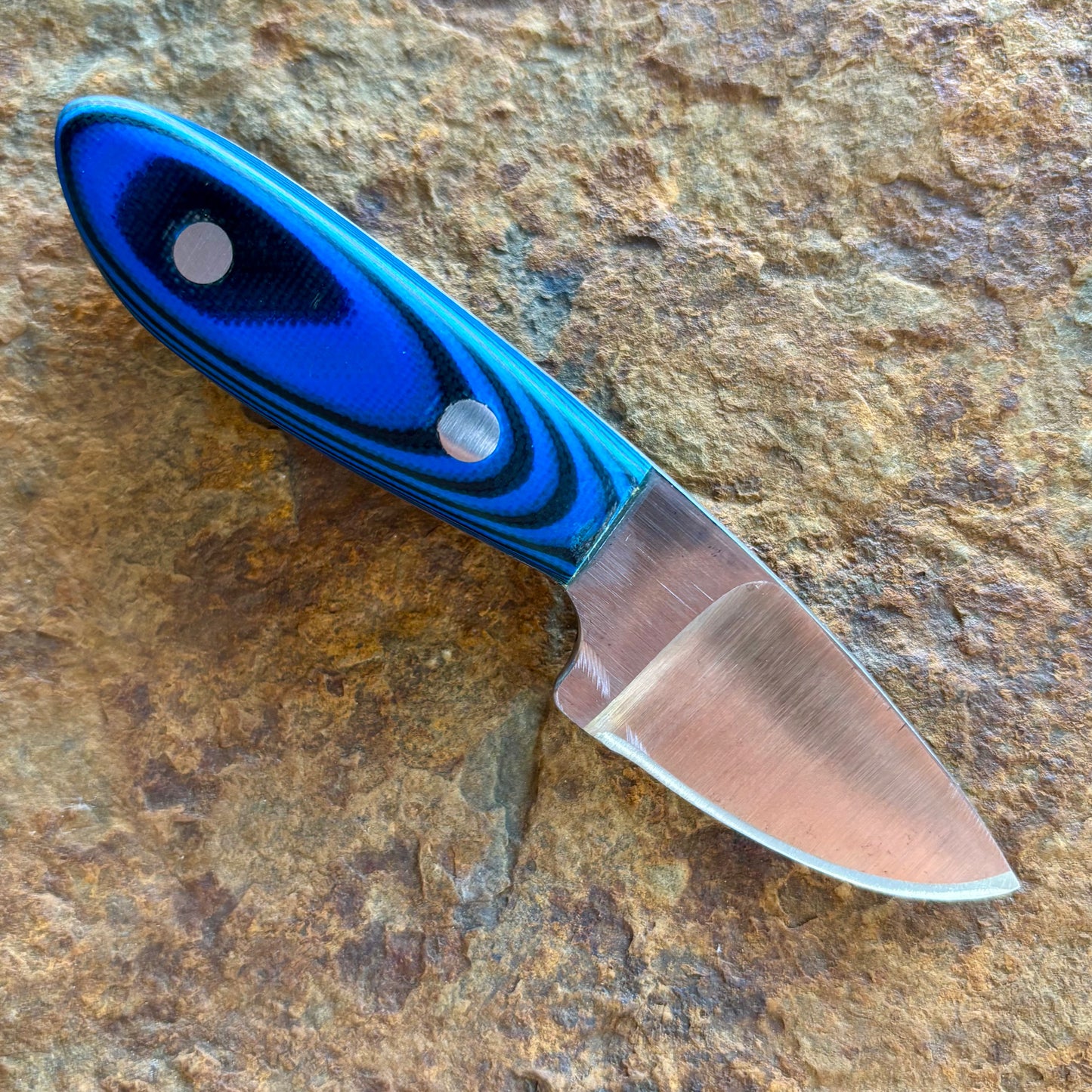 Peanut EDC in 1095 w/ Black & Blue G10