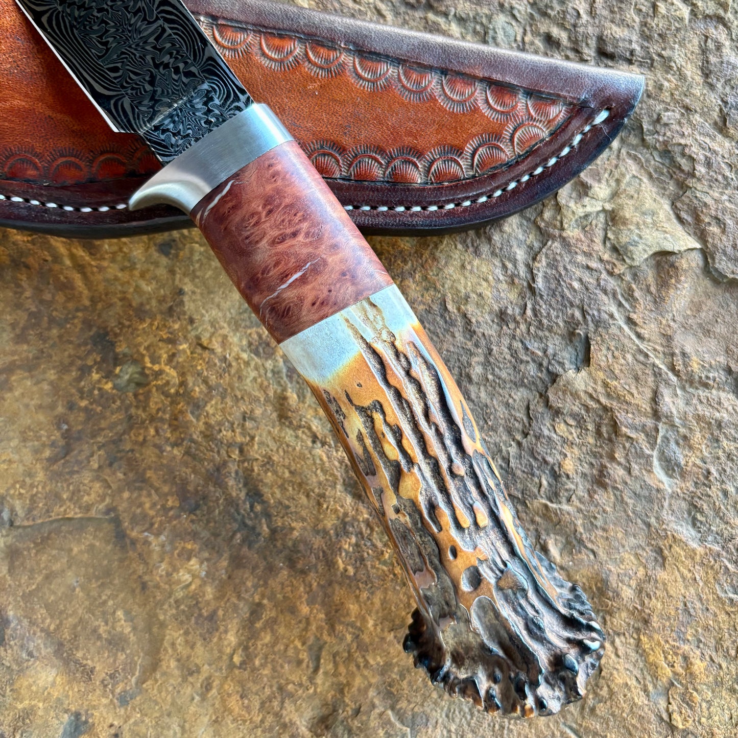 Damascus Hunter w/ Black Ash & Deer Antler