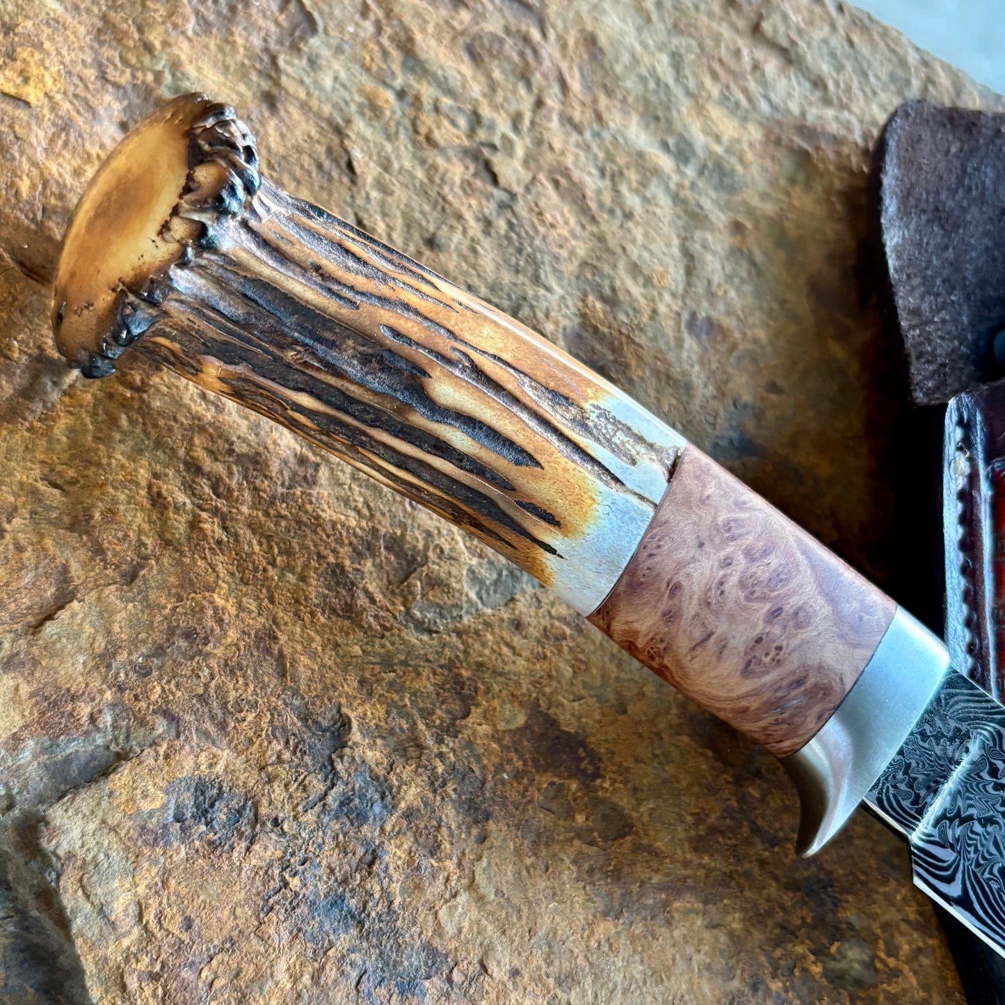 Damascus Hunter w/ Black Ash & Deer Antler