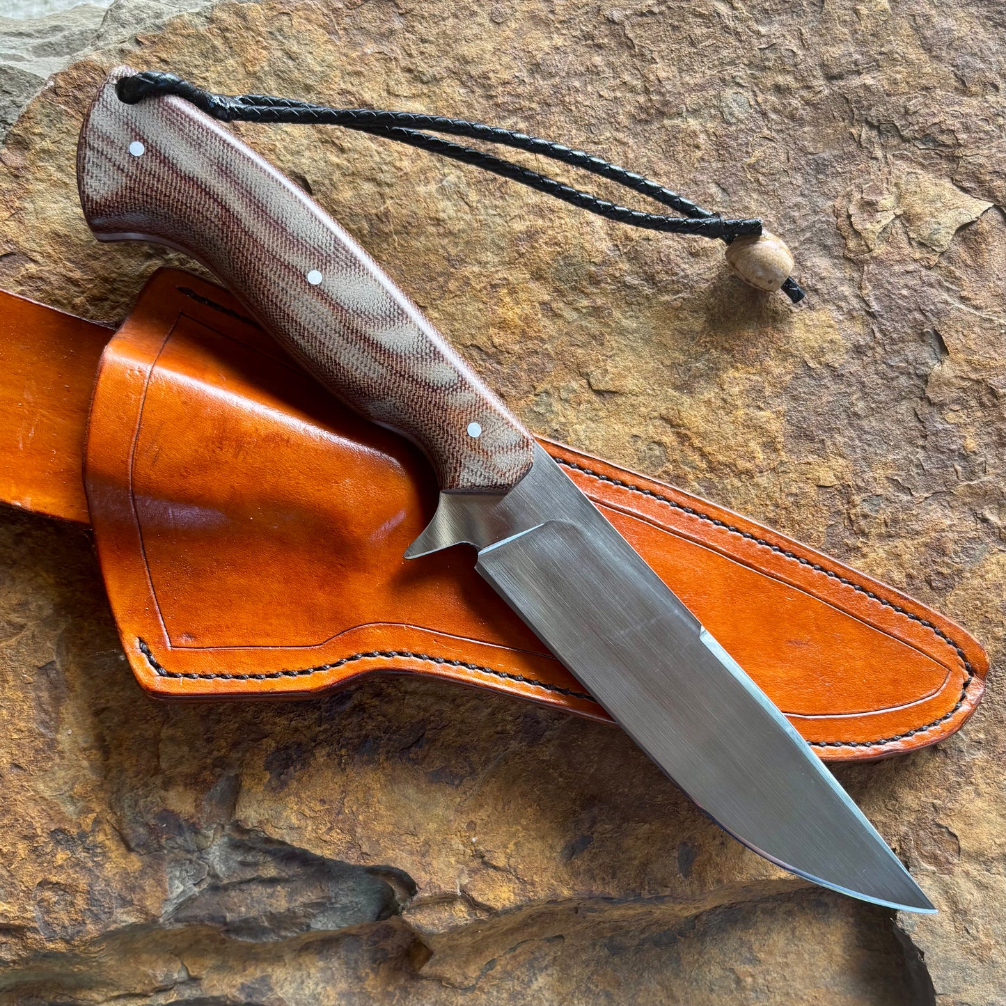 Bushcraft w/ Vintage Micarta in 1095