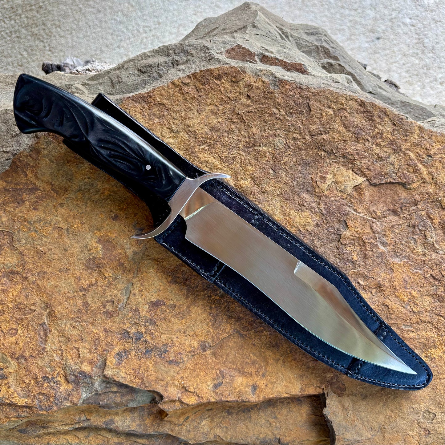 Large Bowie w/ Smoke Swirl in 1095