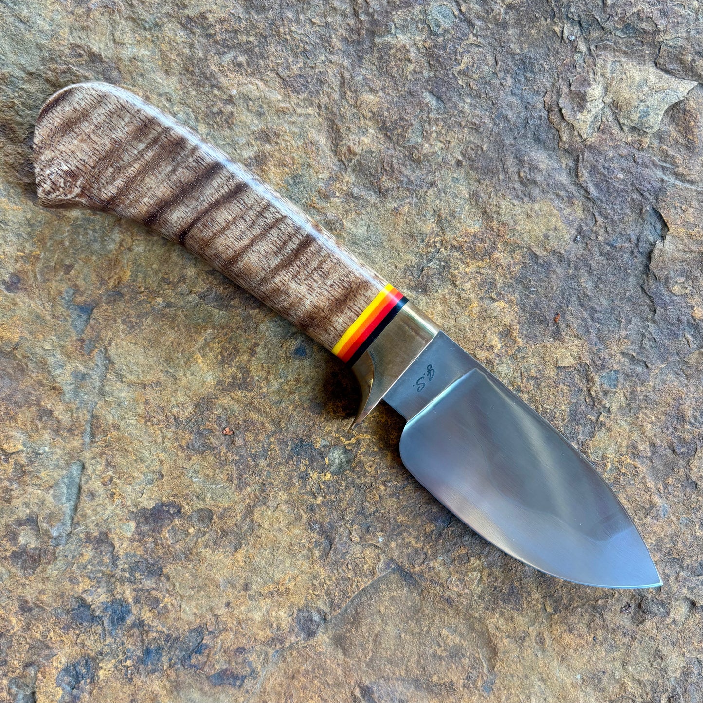 Hunter in 52100 (Hamon) w/ Curly Mango