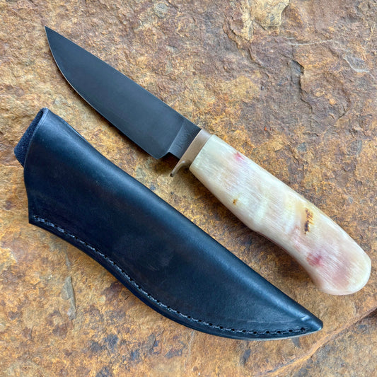 Hunter in Parkerized 80CrV2 w/ Ram Horn