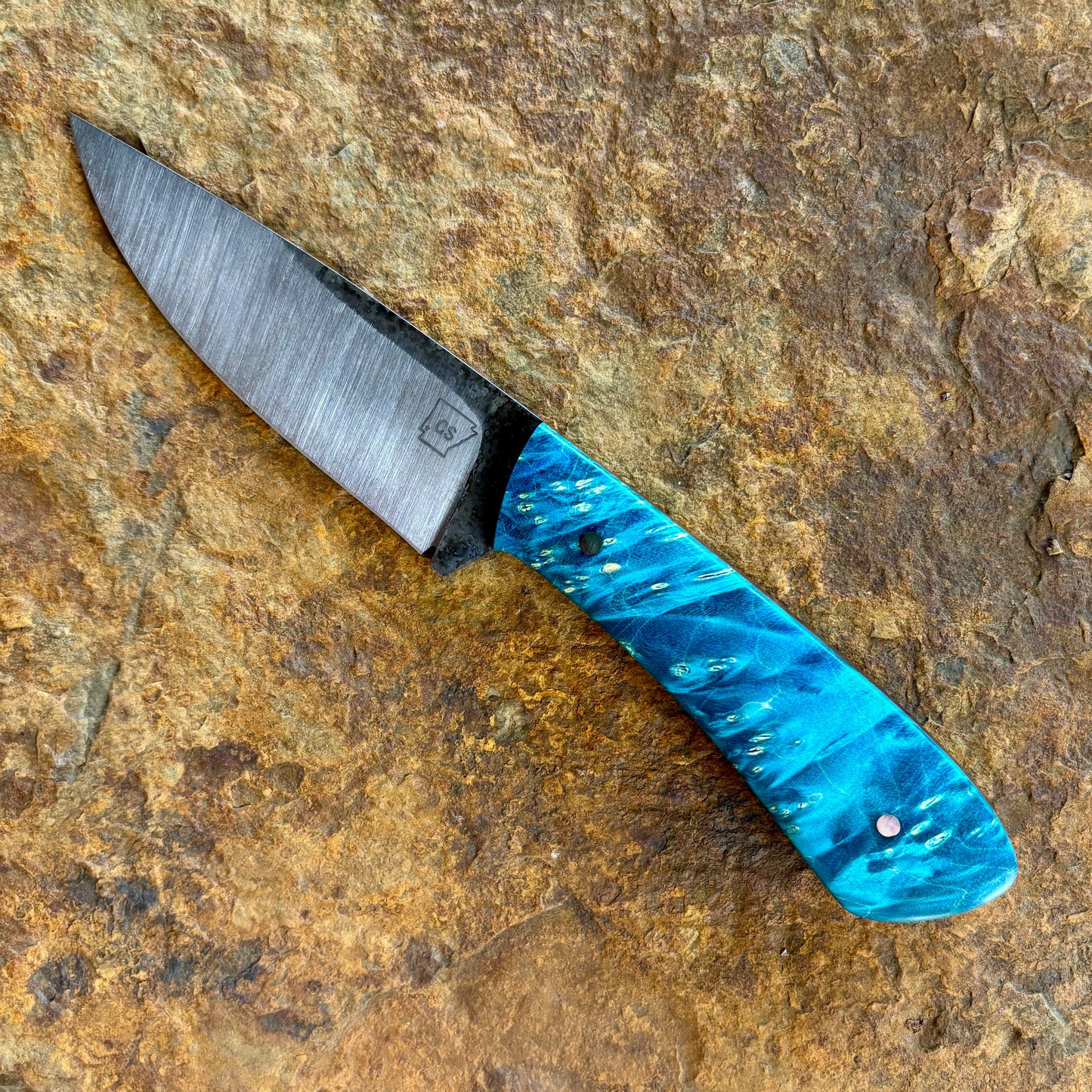 Hunter in 1080 w/ Blue Dyed Maple
