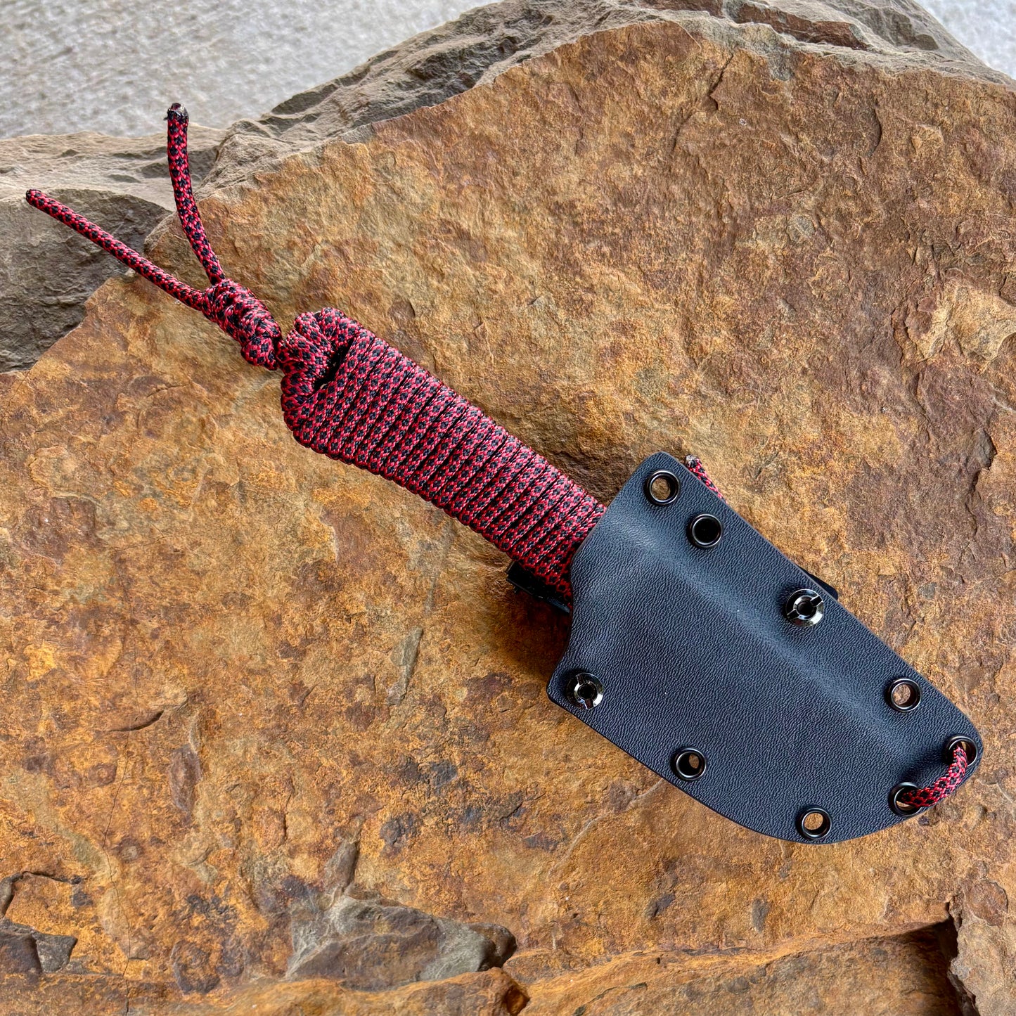 Survival EDC Bobcat in 80CrV2 w/ Paracord